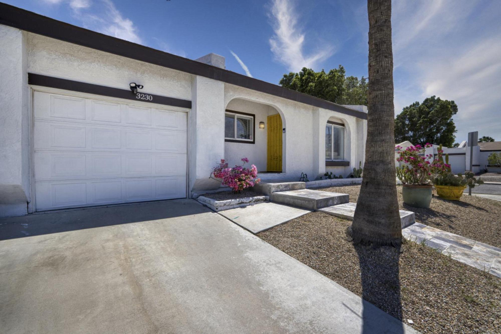 Villa Amazing Serenity Vacation W/heated Pool & Palm Springs