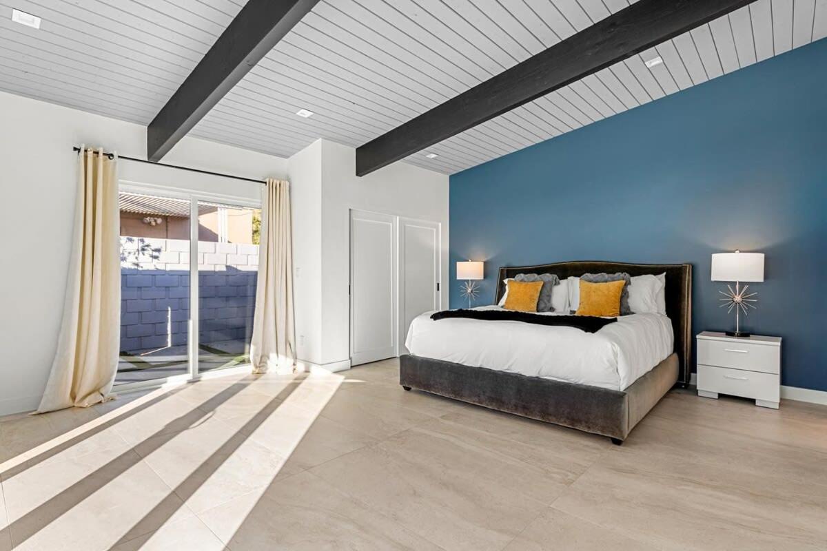Holiday home The Regal Palm Springs