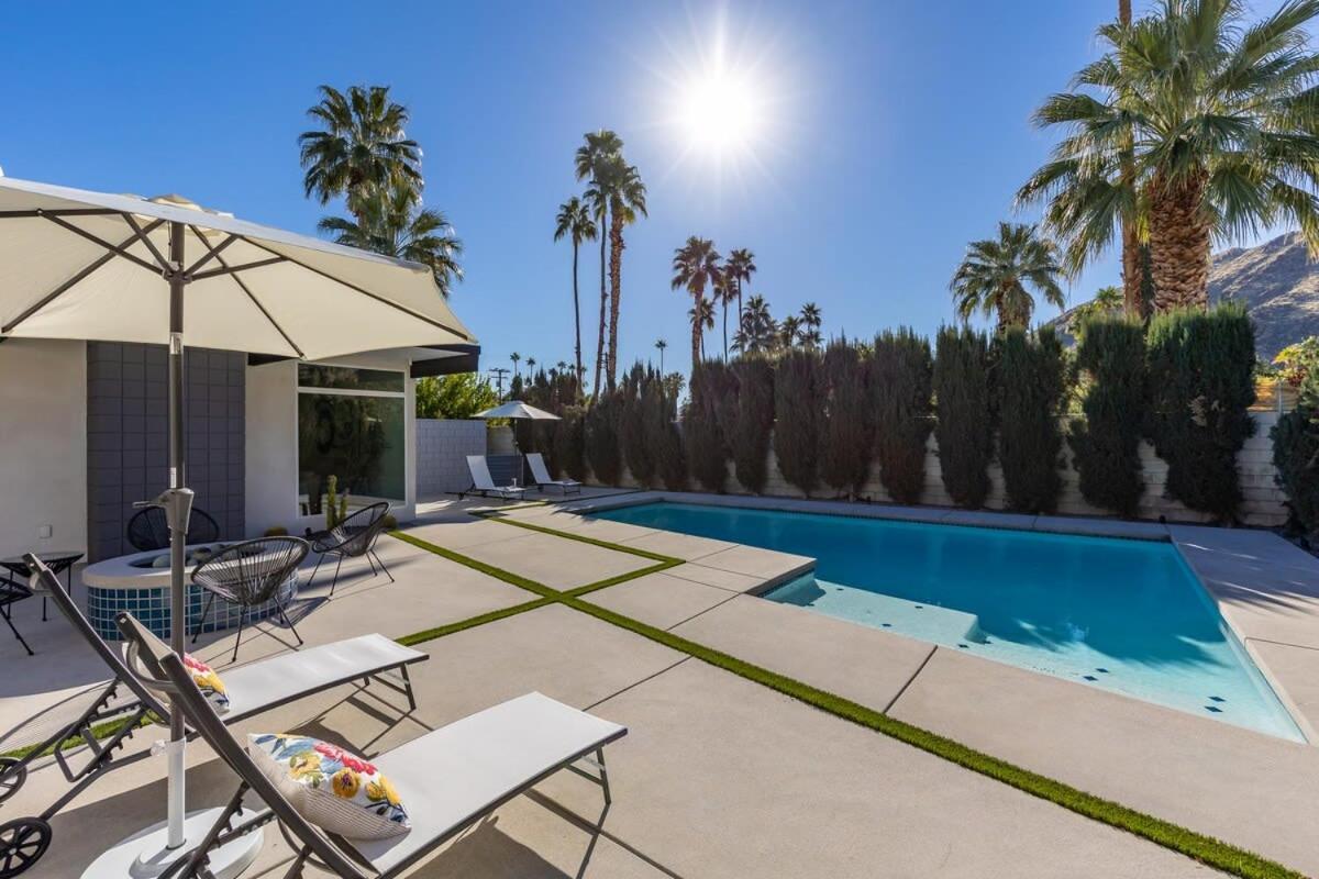 Holiday home The Regal Palm Springs