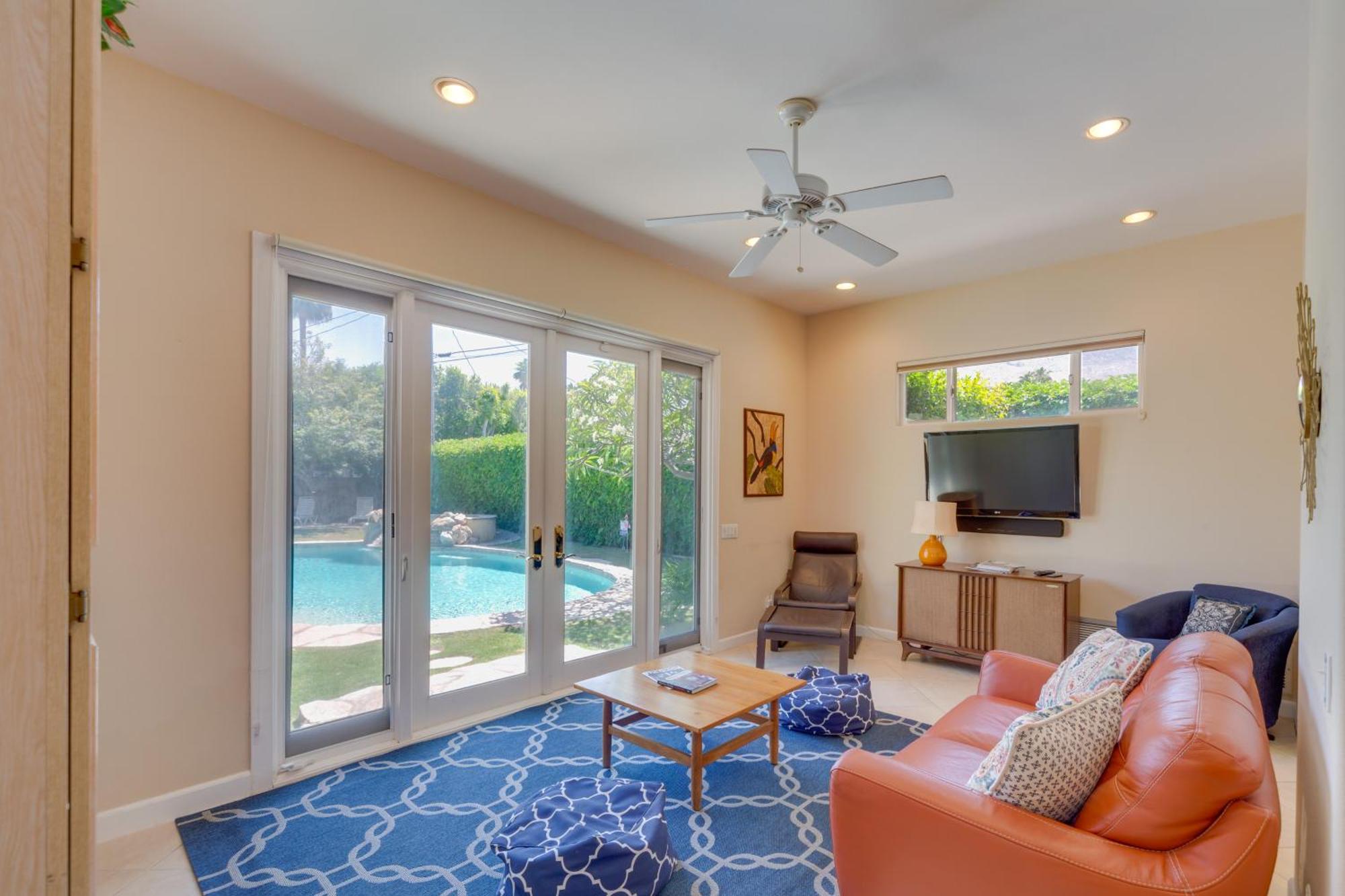 Patio, Pool And Mountain Views!