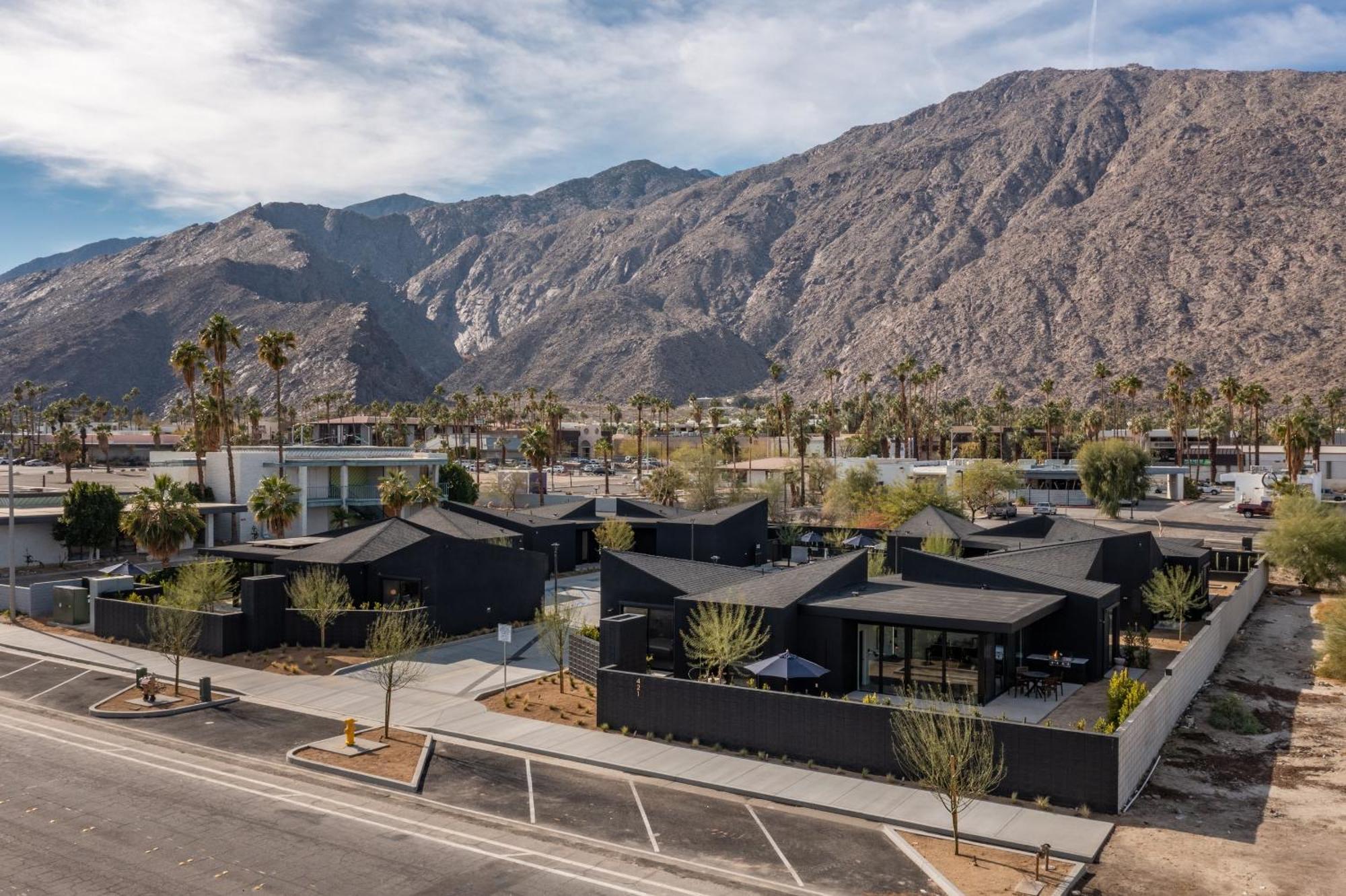 Hotel Blackhaus By Avantstay Ada Modern Rooms, Pool & Bbq Palm Springs