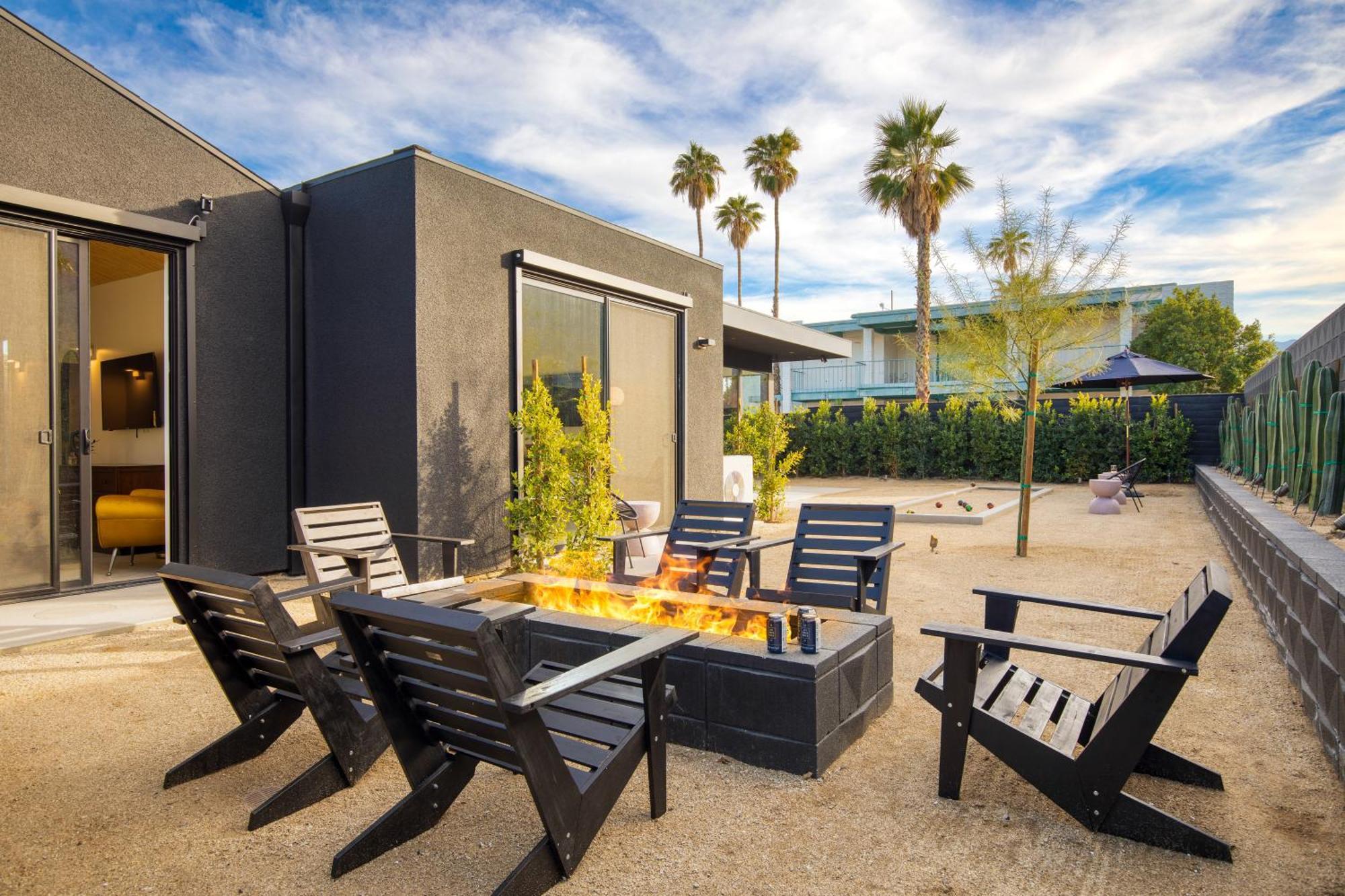 Blackhaus By Avantstay Ada Modern Rooms, Pool & Bbq * Palm Springs
