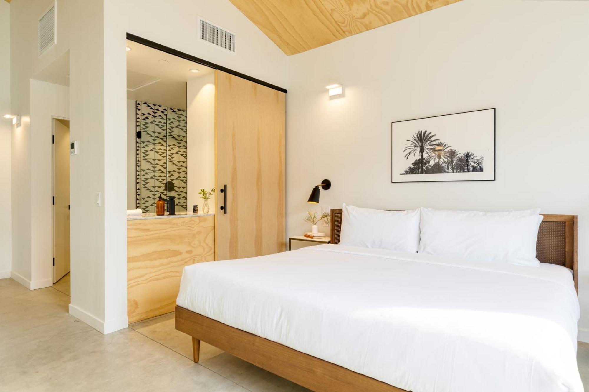 Hotel Blackhaus By Avantstay Ada Modern Rooms, Pool & Bbq Palm Springs