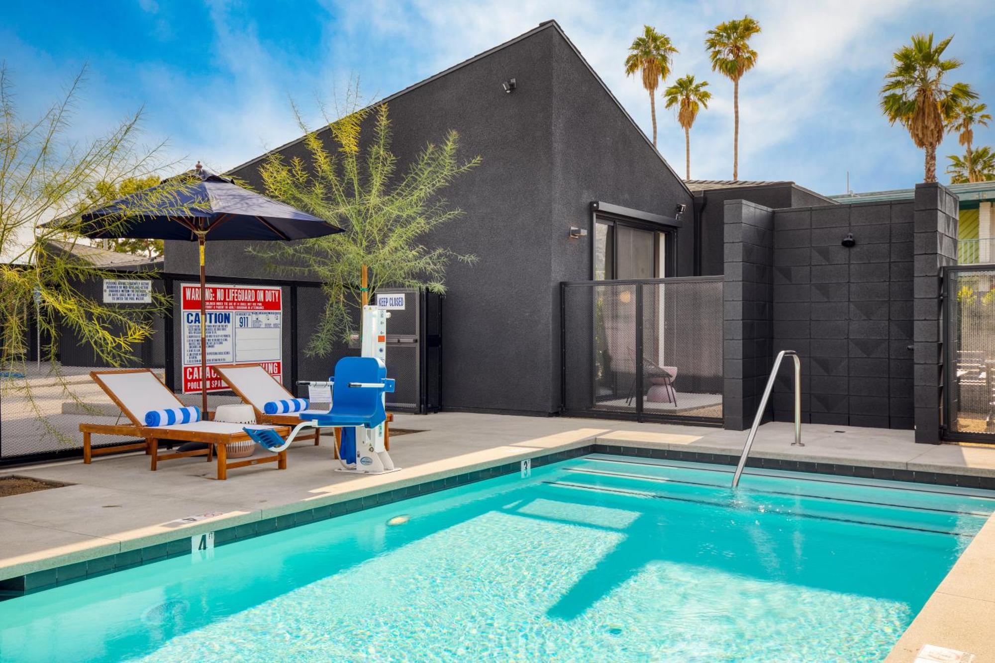Blackhaus By Avantstay Ada Modern Rooms, Pool & Bbq * Palm Springs