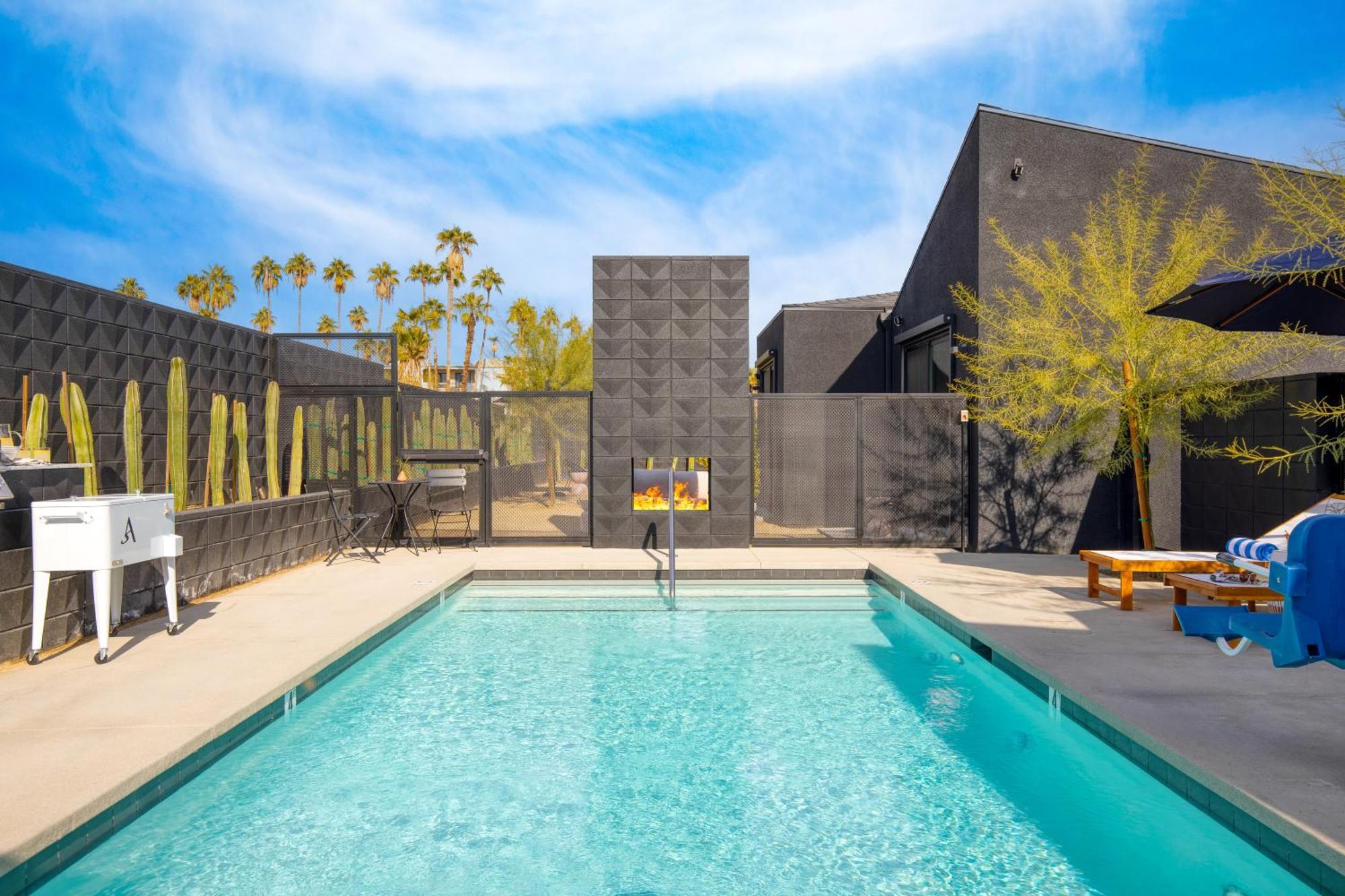 Hotel Blackhaus By Avantstay Ada Modern Rooms, Pool & Bbq Palm Springs