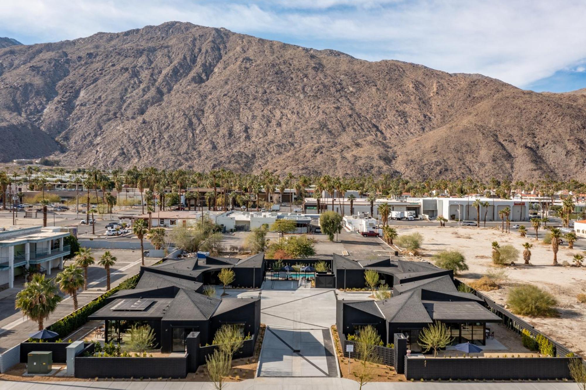 Blackhaus By Avantstay Ada Modern Rooms, Pool & Bbq Palm Springs