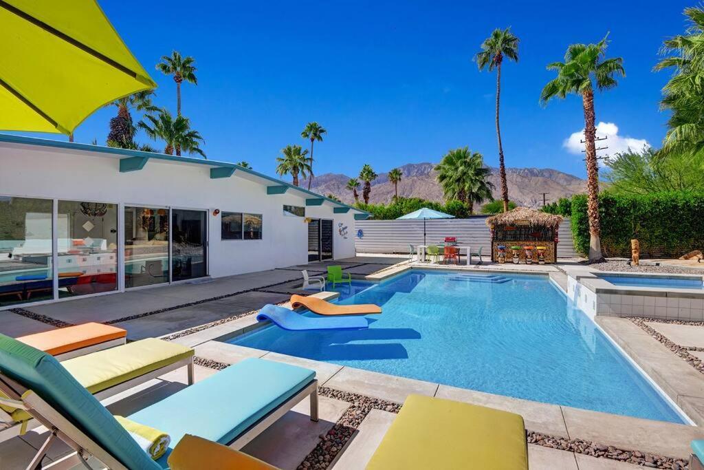 Holiday home Retro A Go Go House Palm Springs