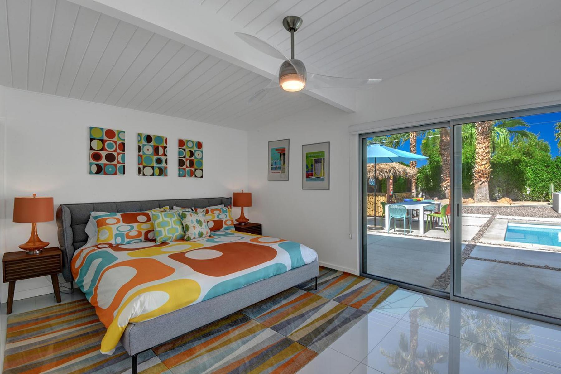 Retro A Go Go House Palm Springs