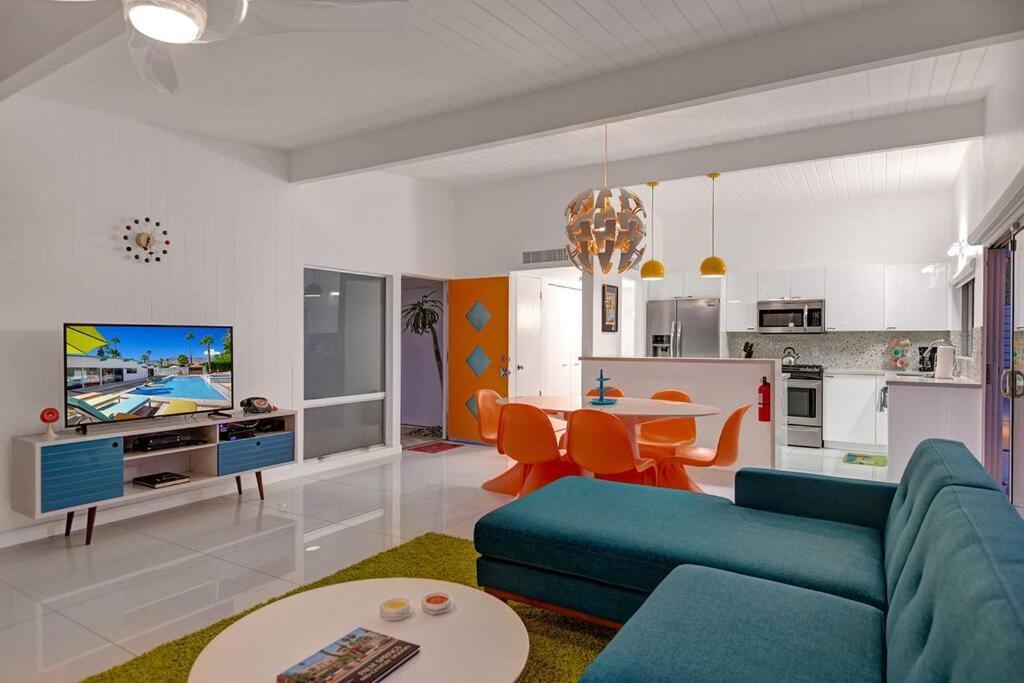 Holiday home Retro A Go Go House *