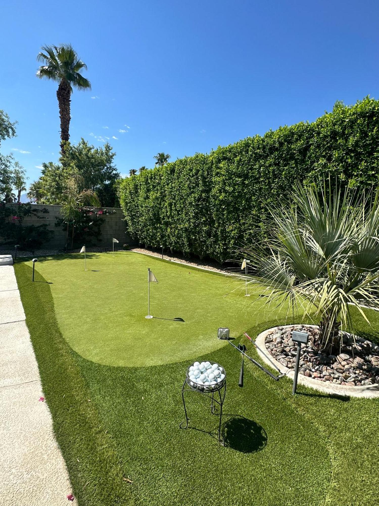 Holiday home Good Day Sunshine! Palm Springs! *