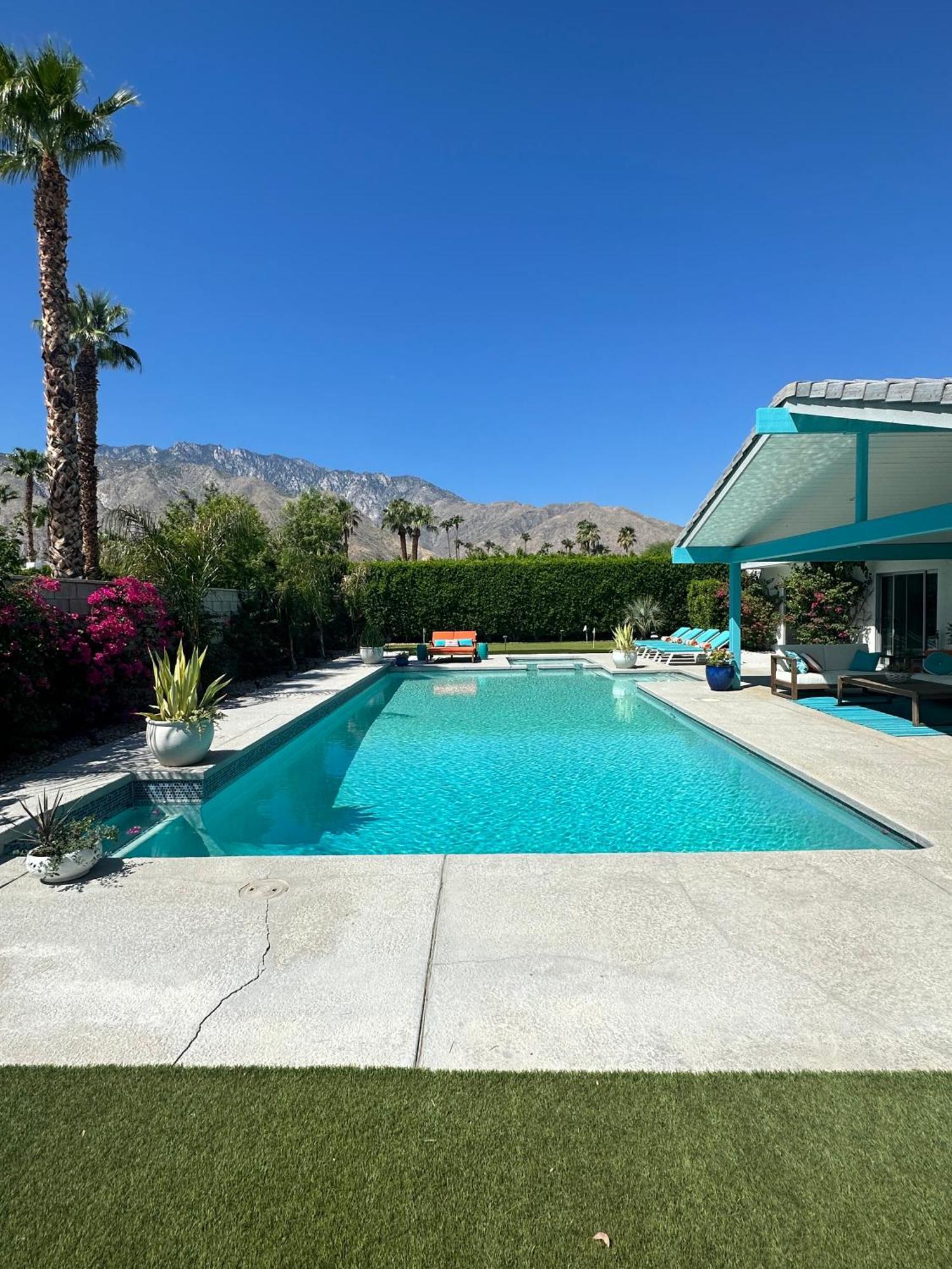 Good Day Sunshine! Palm Springs! Holiday home *