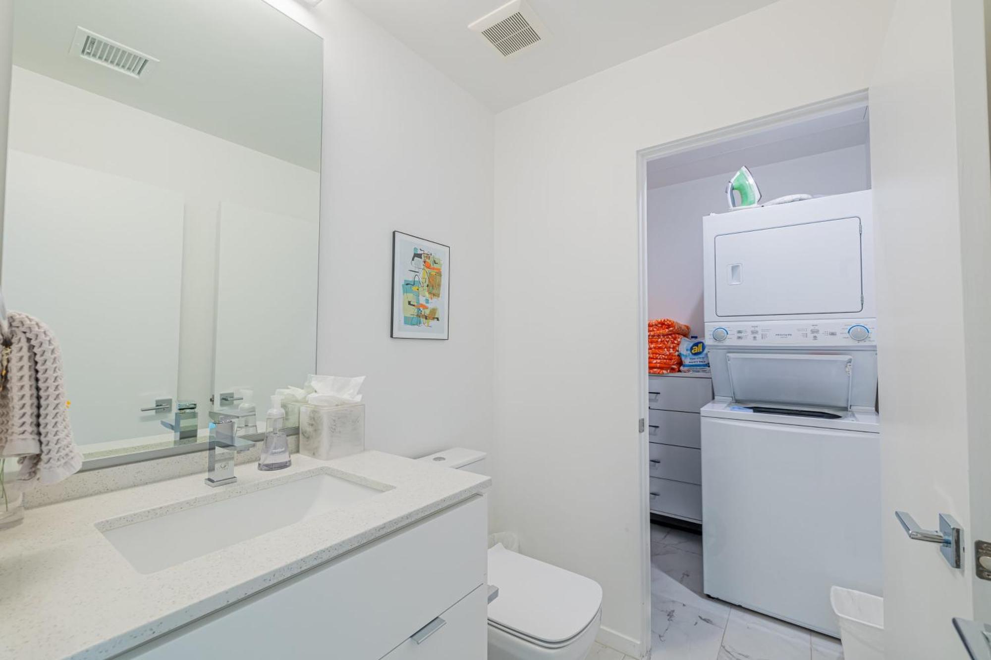 Holiday home Zanjero By Avantstay Mins From Downtown Private Terrace Shared Pool