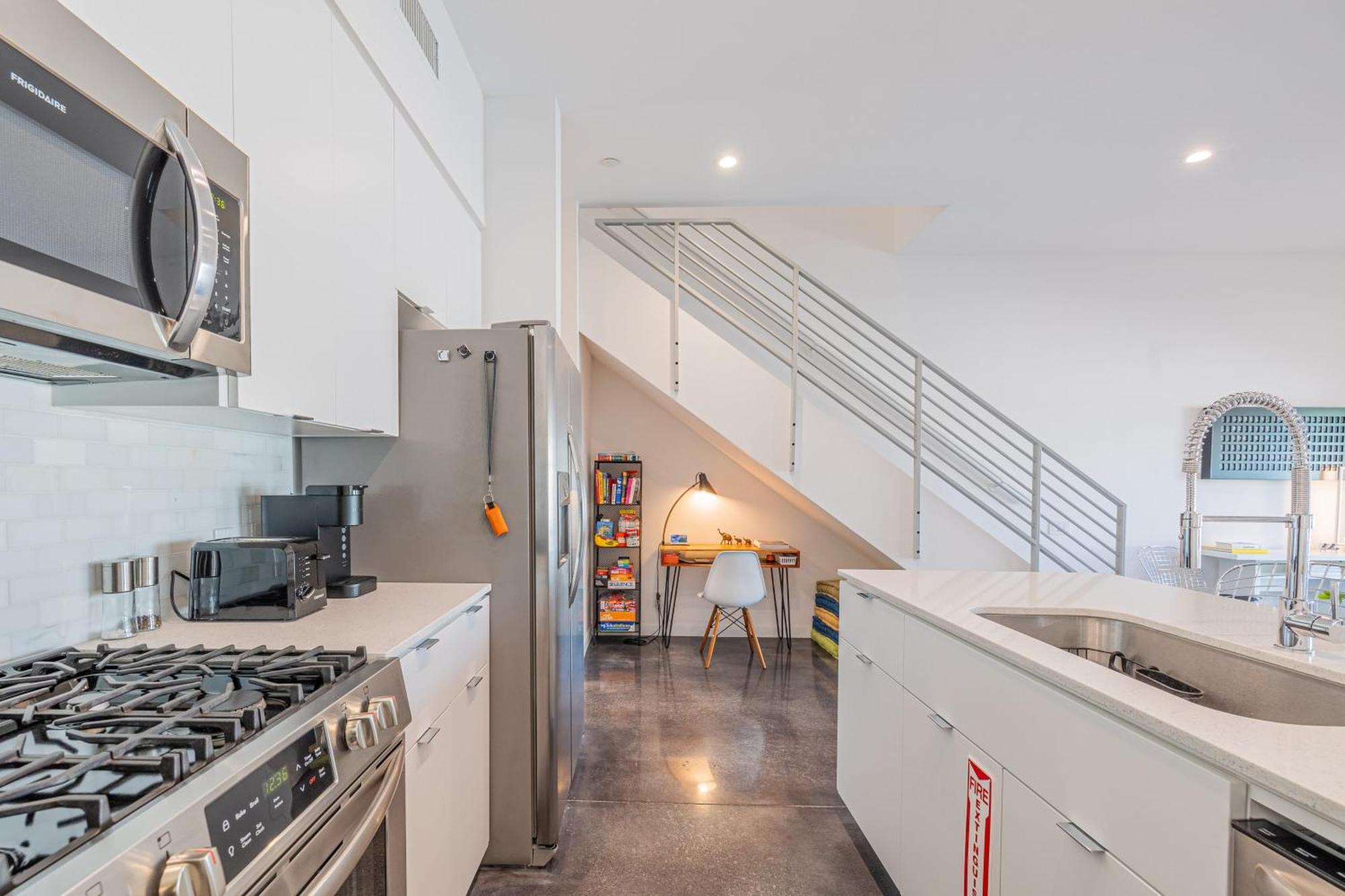 Zanjero By Avantstay Mins From Downtown Private Terrace Shared Pool Palm Springs