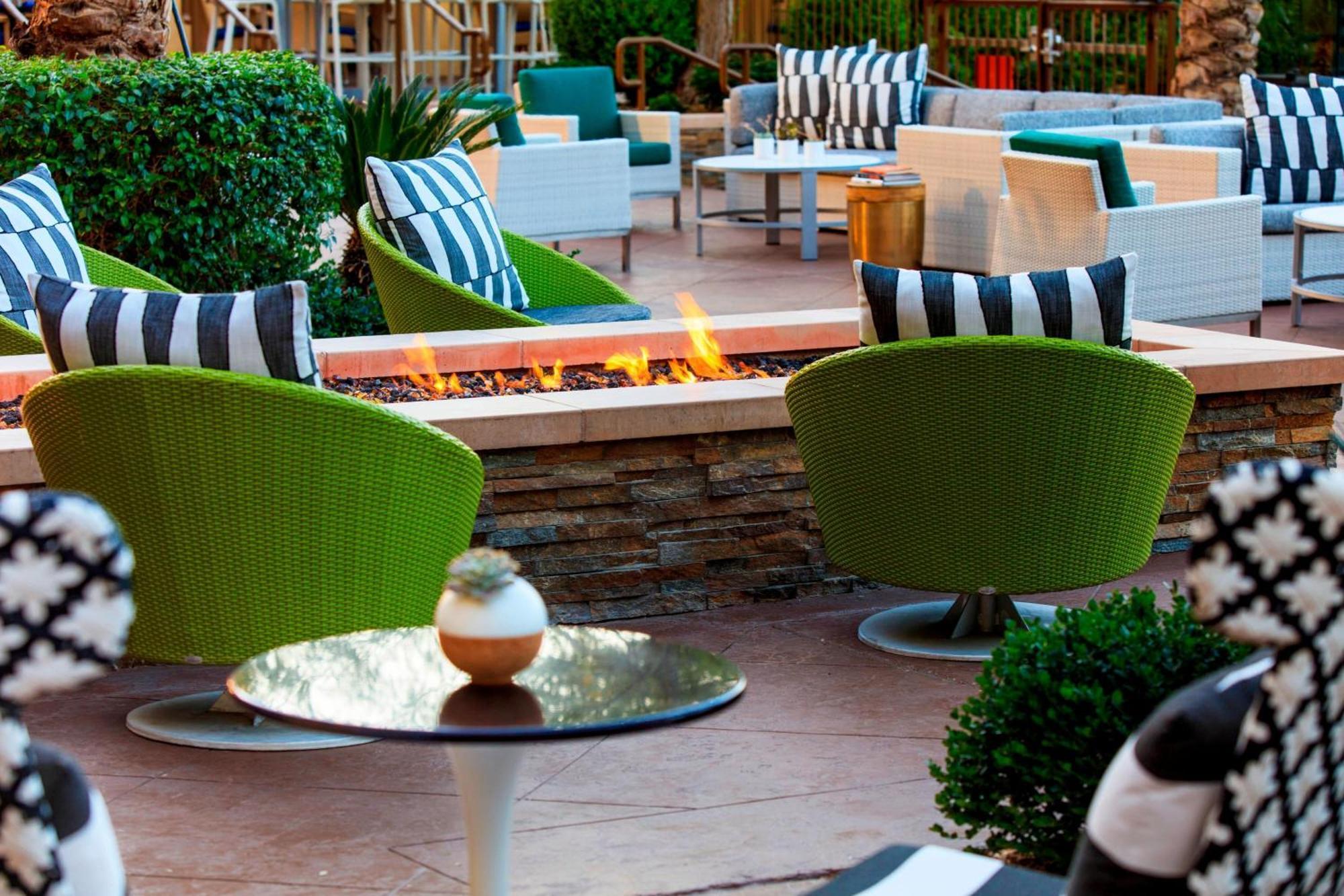 Renaissance 4* Palm Springs