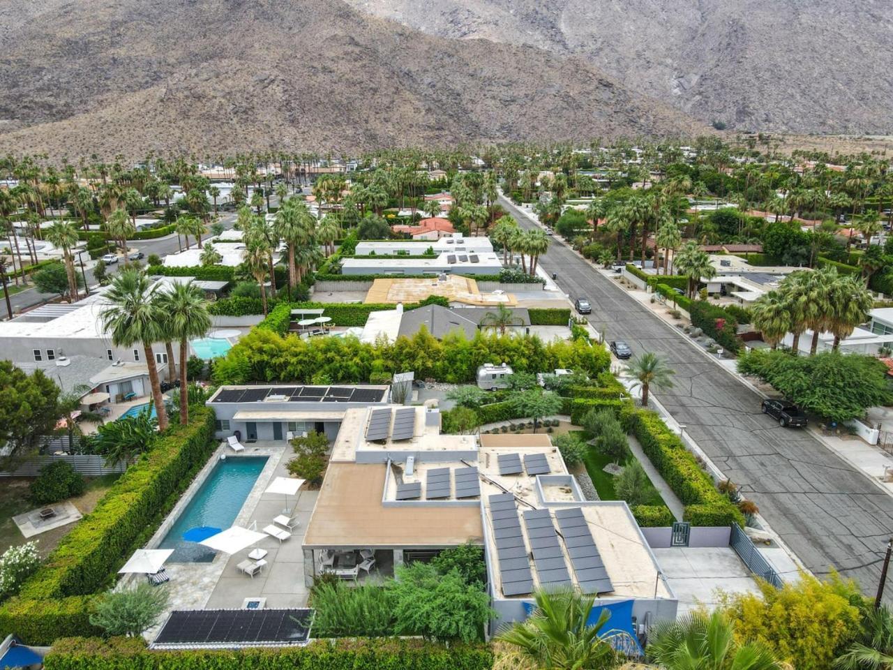 Praeneste Designed By John Porter Clark And Frey Holiday home