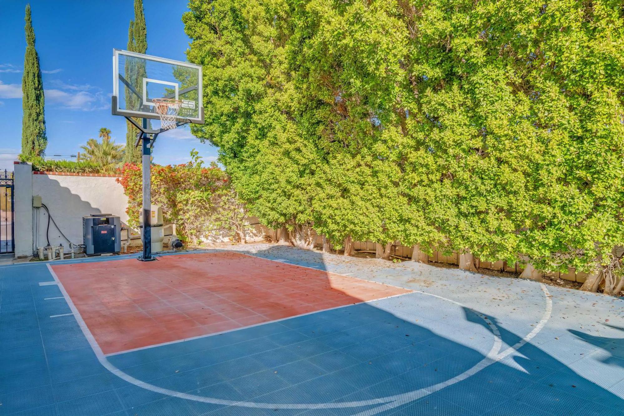 Holiday home Navigate Hoops And Hues Hideaway Palm Springs