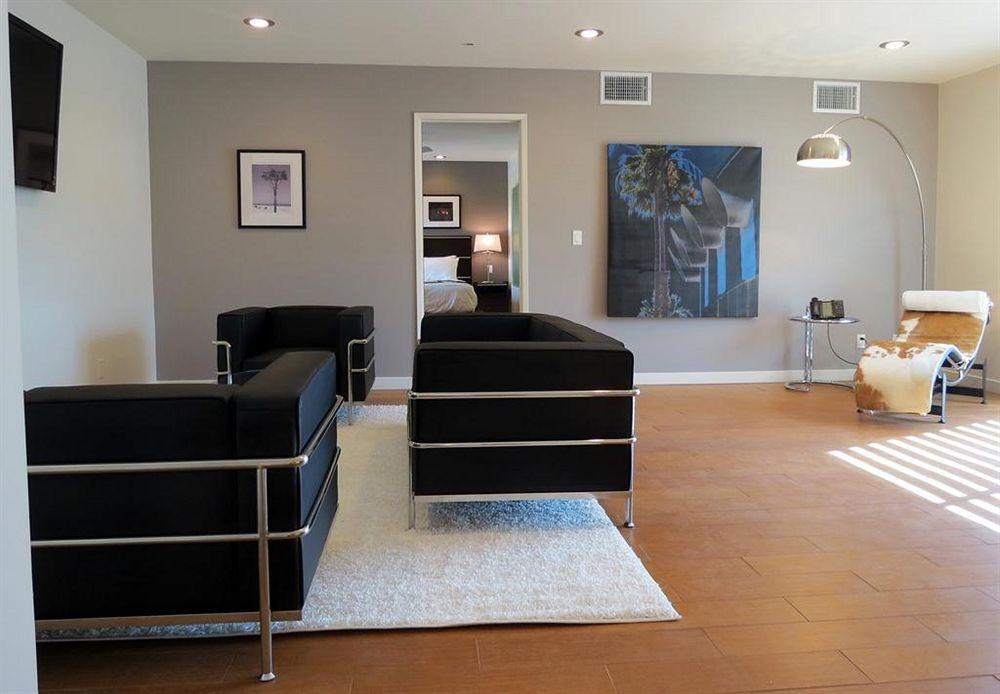 Random Haus Hotel 4*