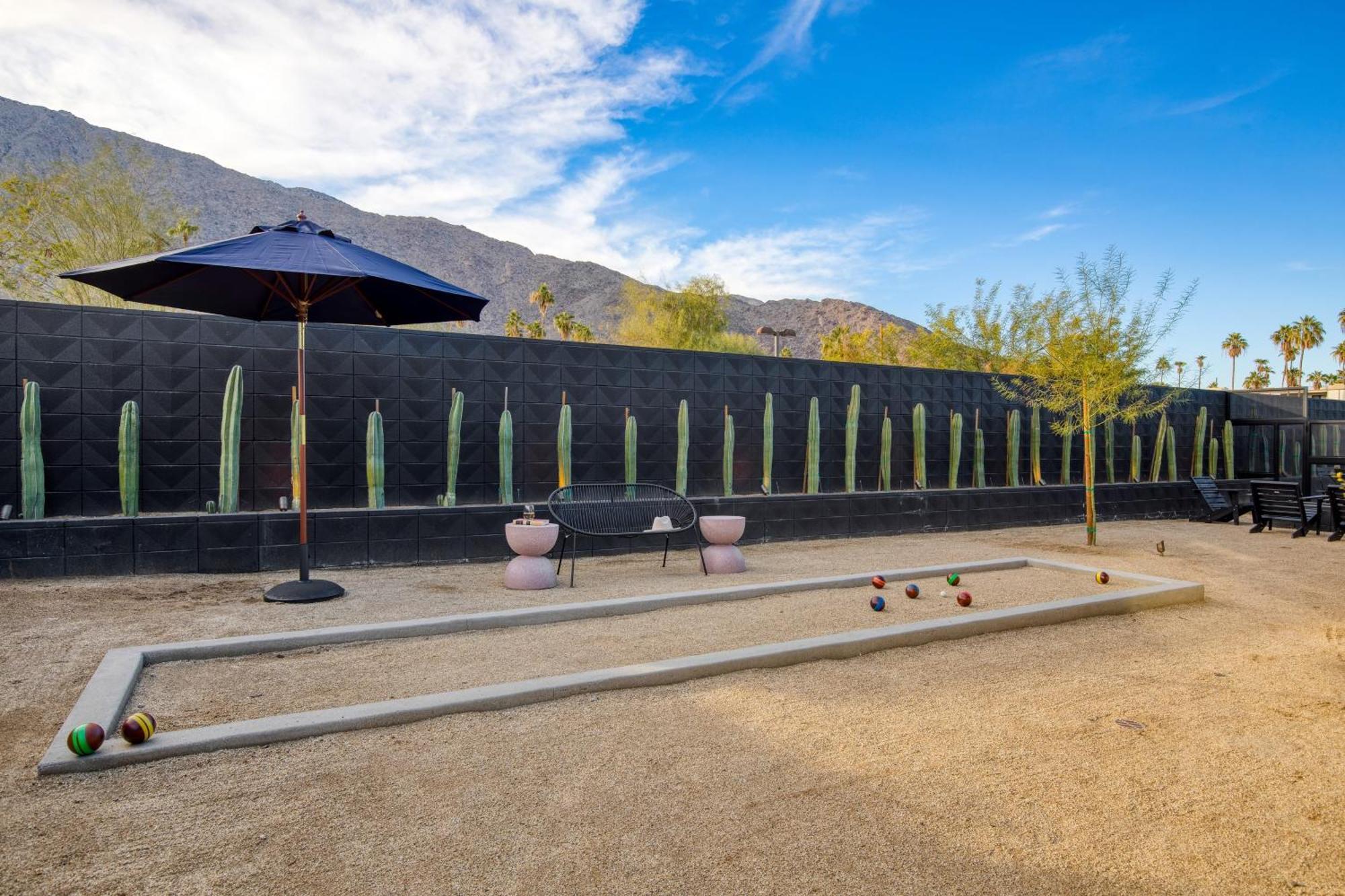Blackhaus By Avantstay Ada Modern Rooms, Pool & Bbq Palm Springs