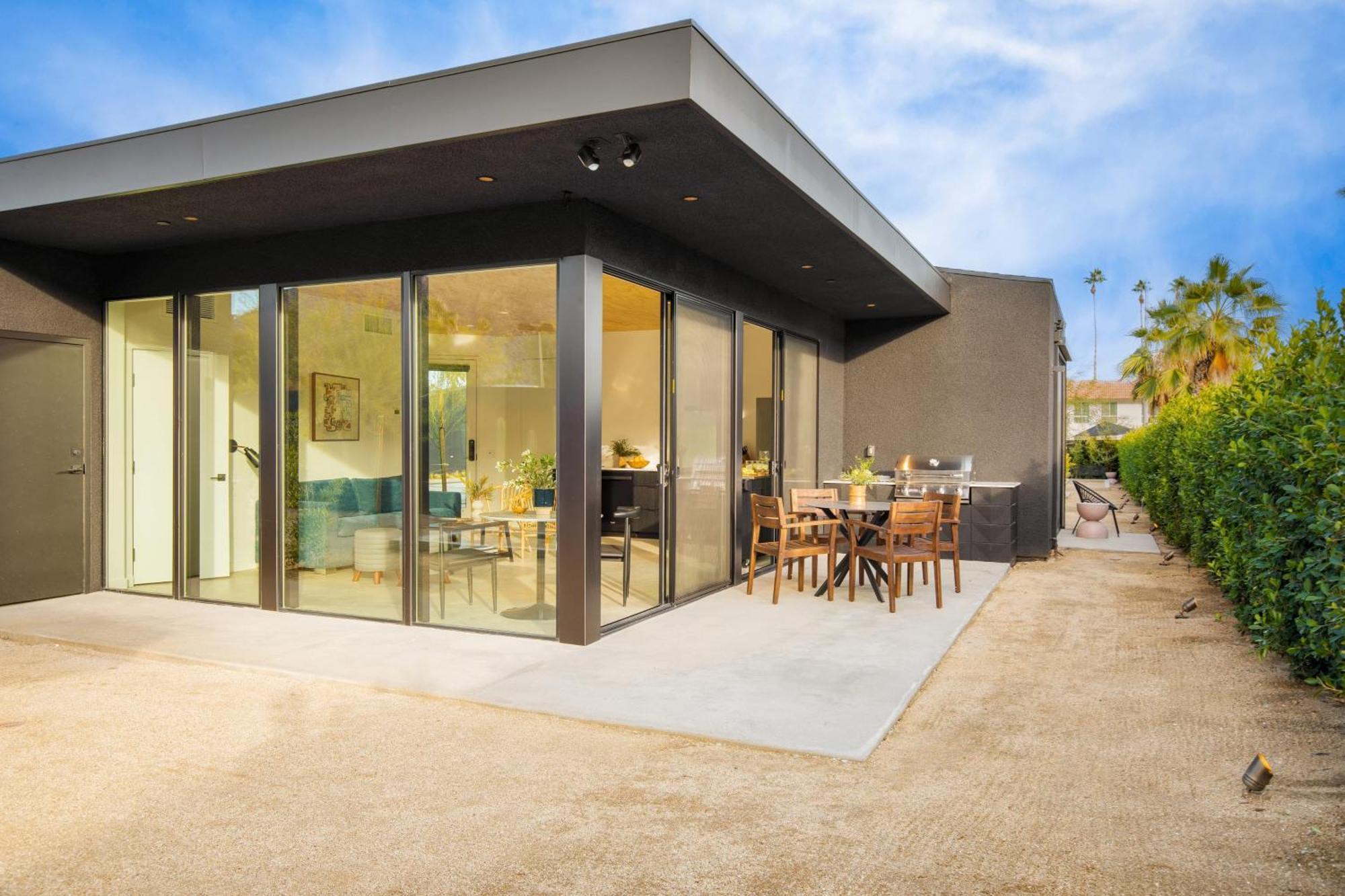 Blackhaus By Avantstay Ada Modern Rooms, Pool & Bbq * Palm Springs