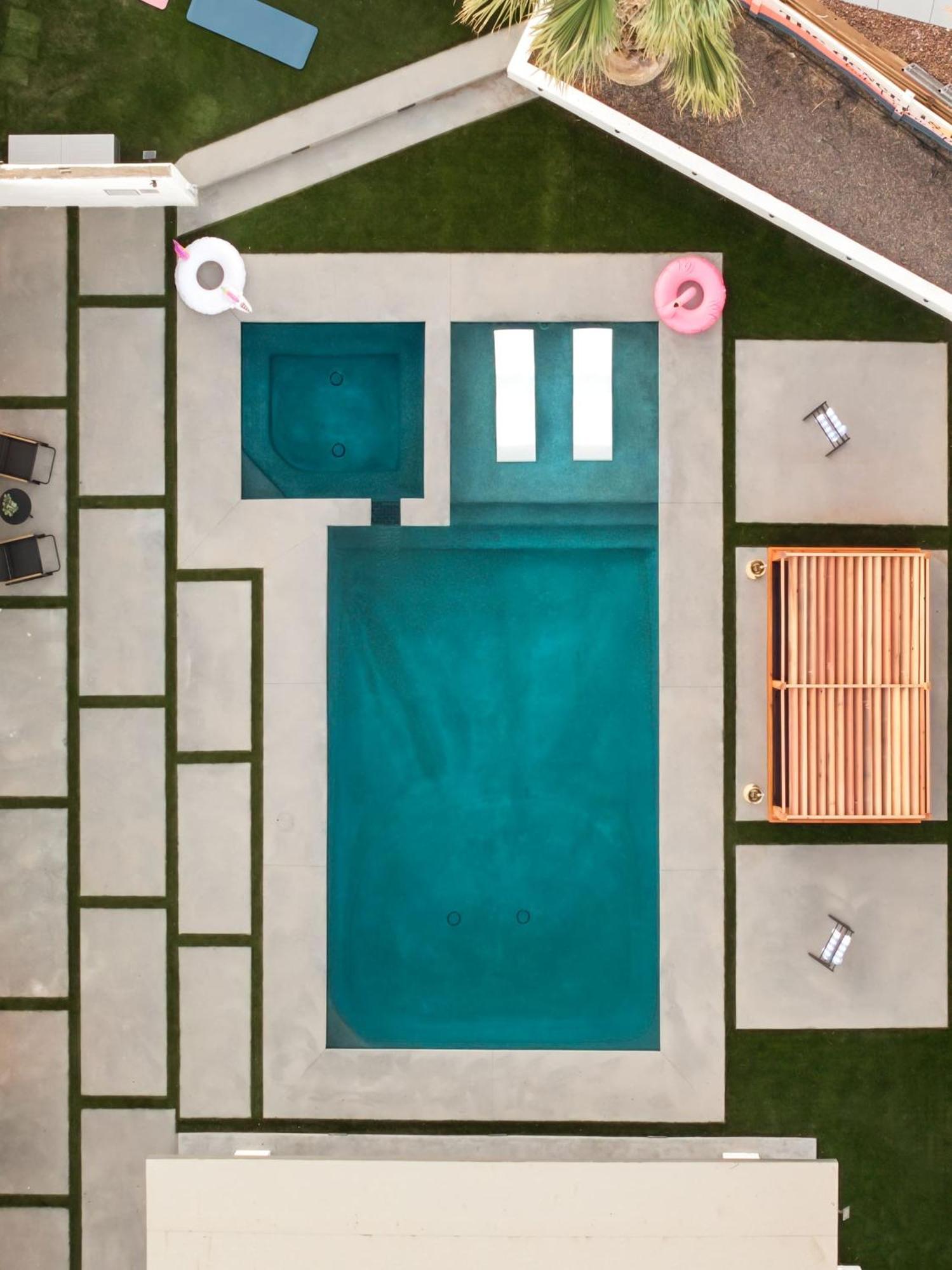 Sauna-bbq-golf-heatedpool Holiday home *