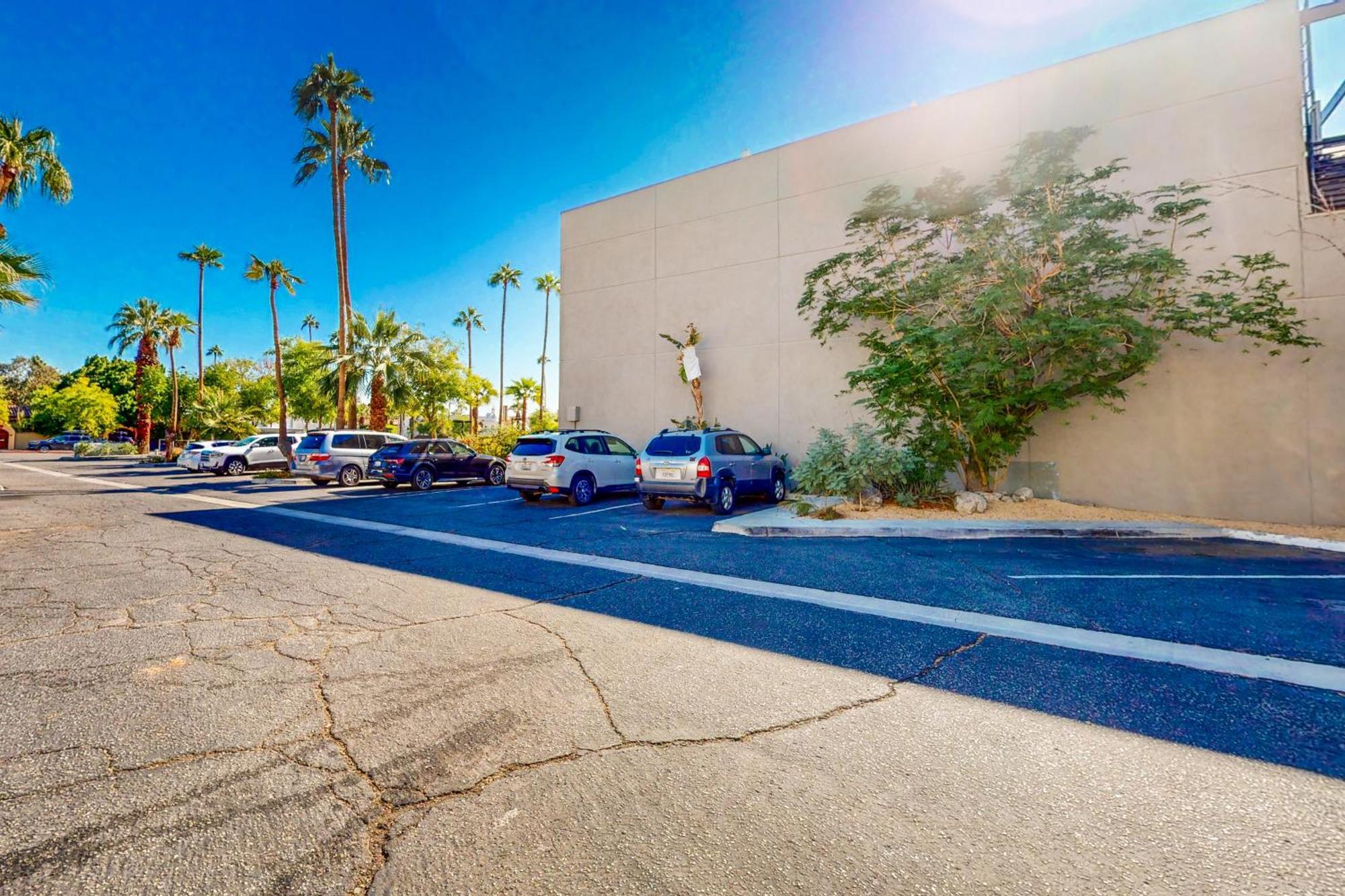 The Frey Palm Springs