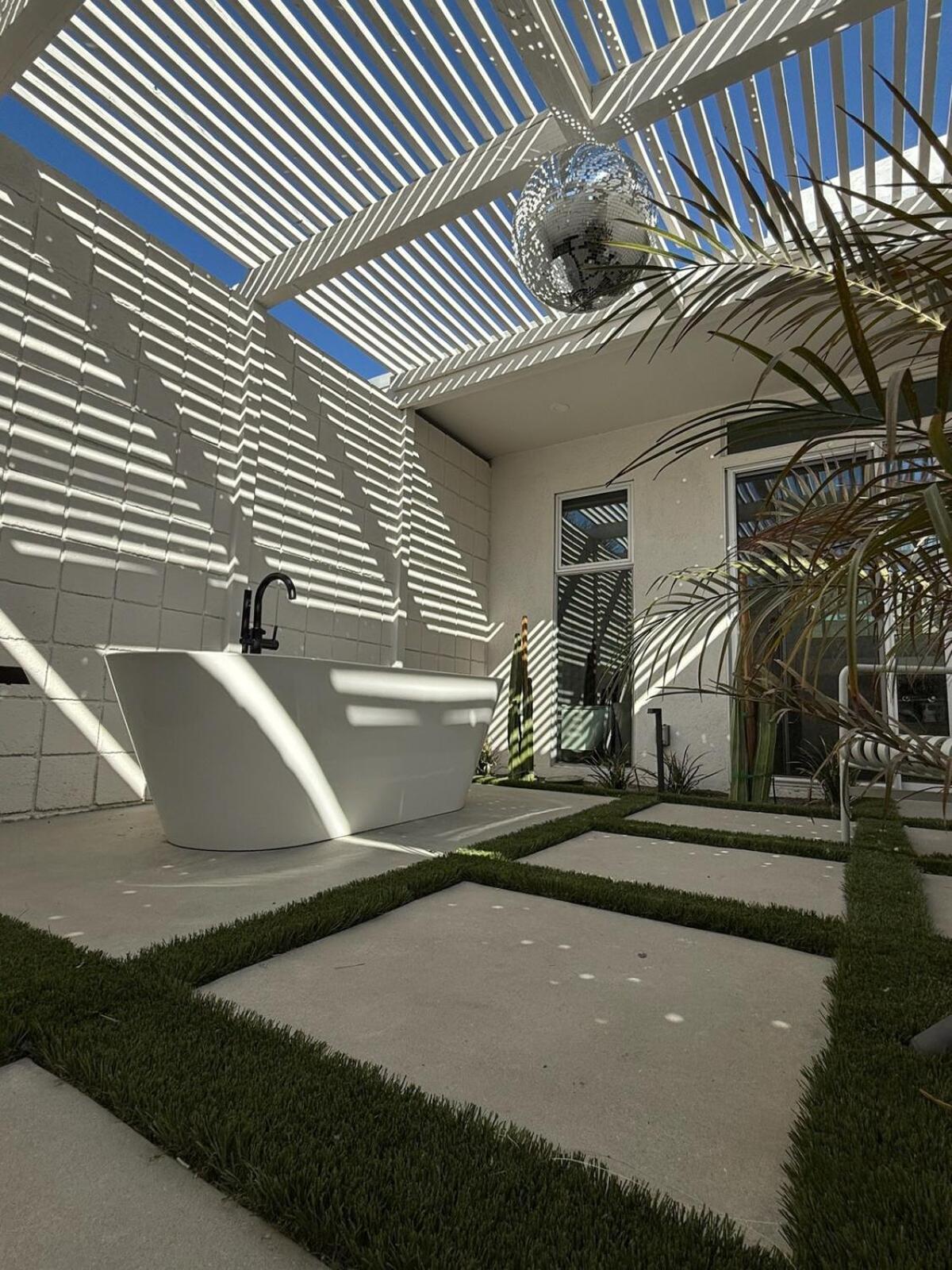 Aerhaus - Mid-century Oasis Villa *