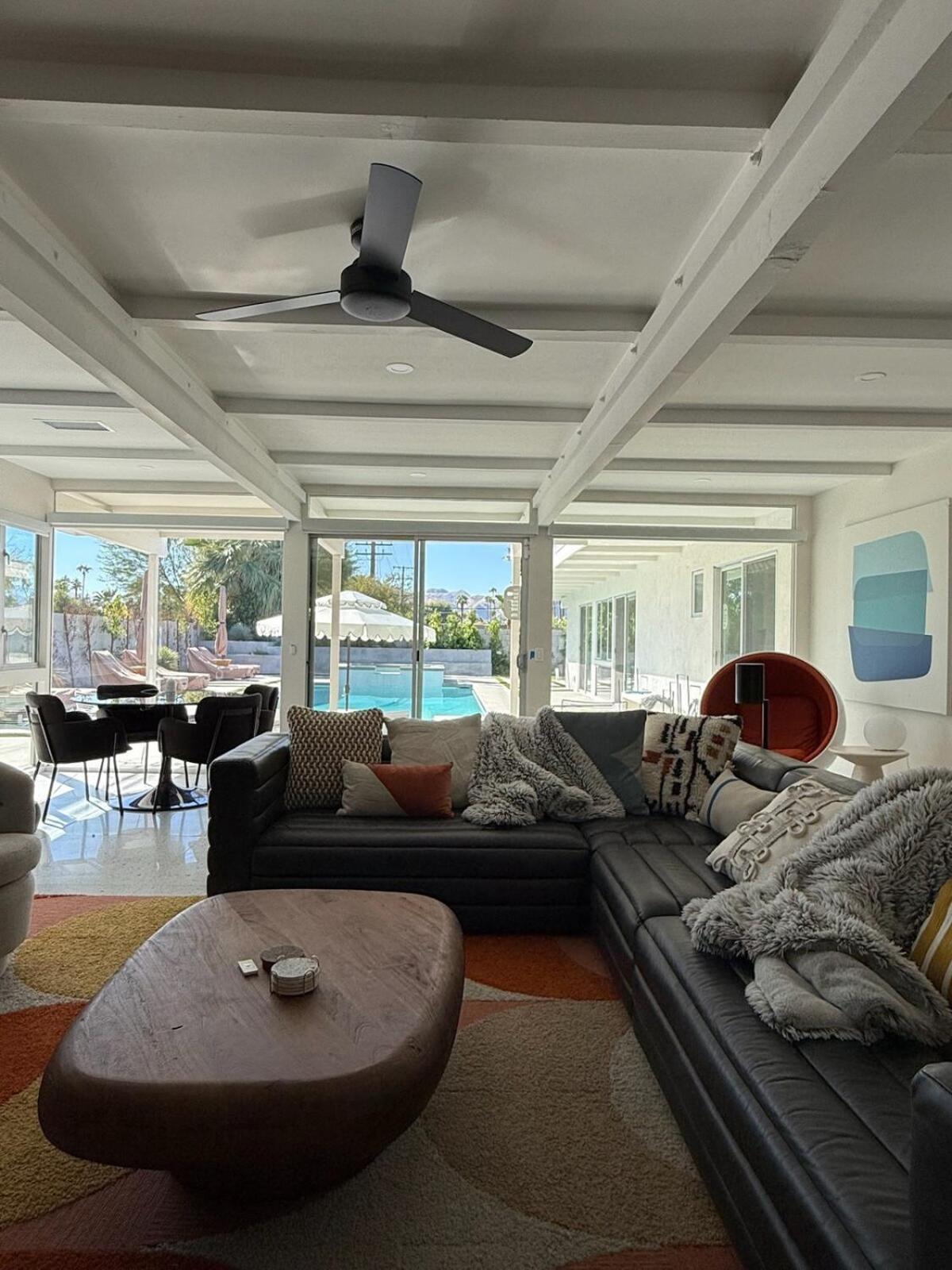 Aerhaus - Mid-century Oasis Villa