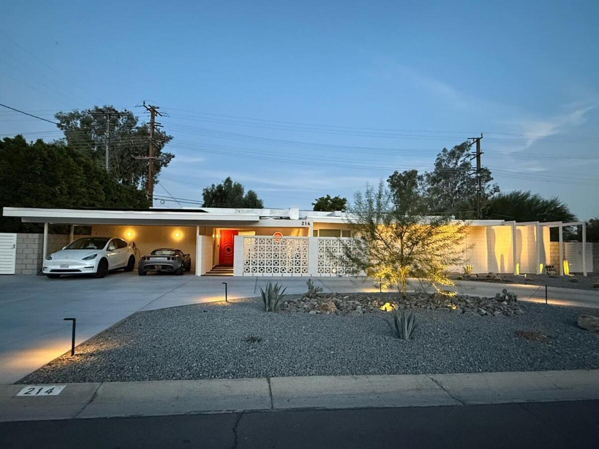 Aerhaus - Mid-century Oasis Palm Springs