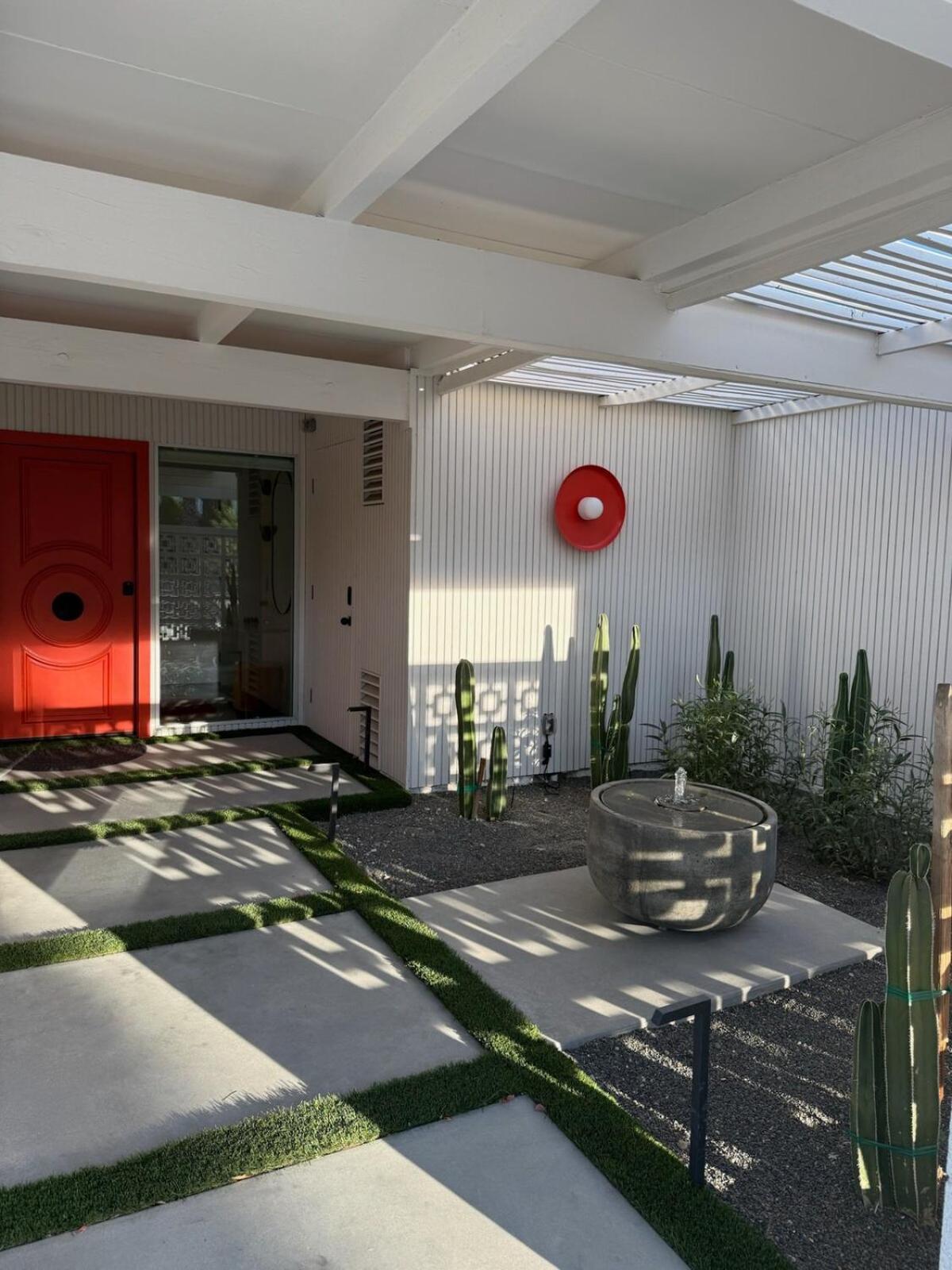 Aerhaus - Mid-century Oasis Villa