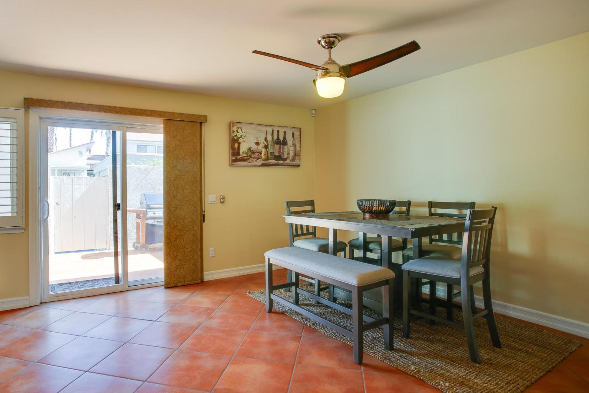Townhome With Pool Access, Near Dtwn Palm Springs! * Palm Springs