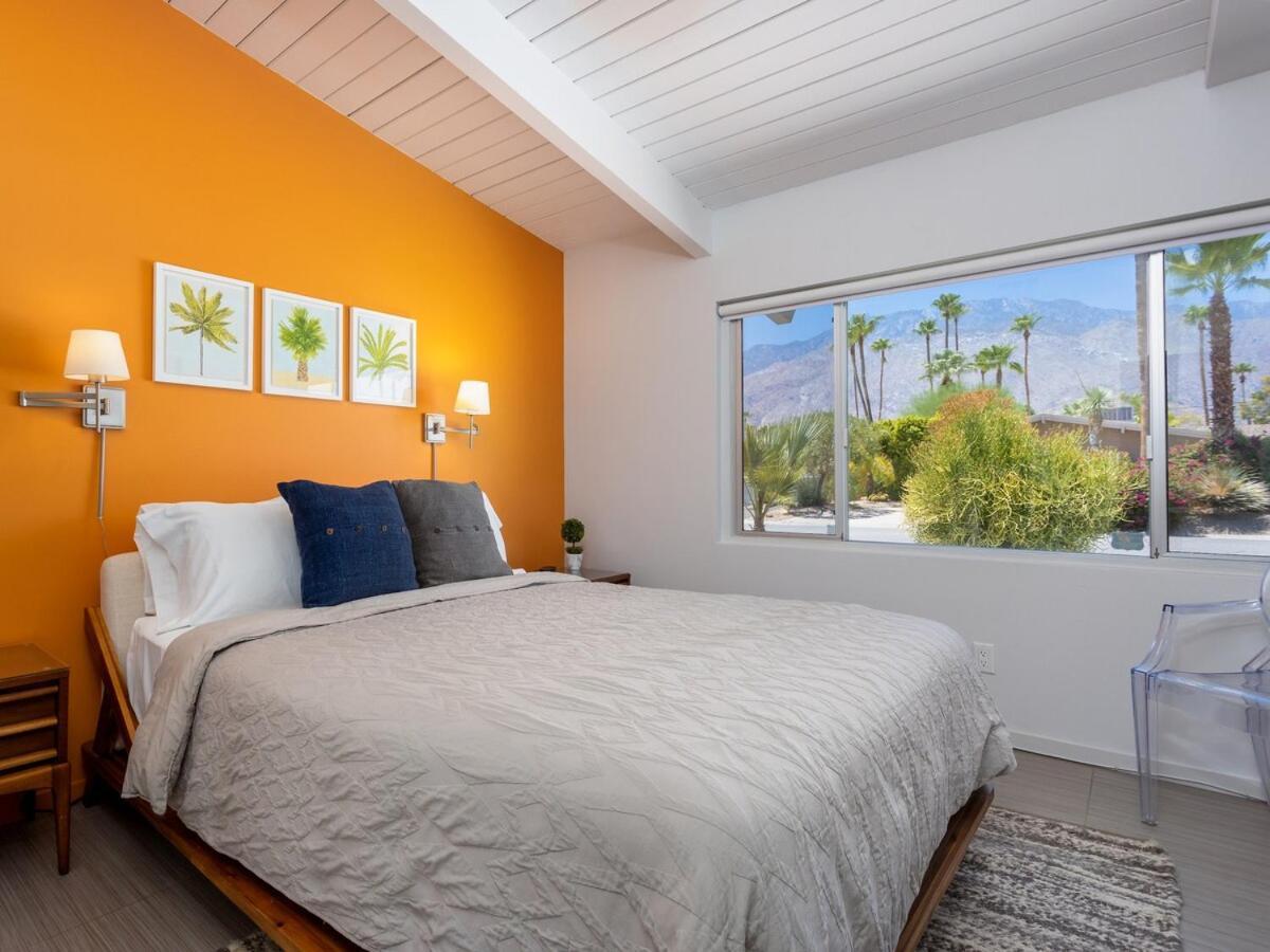 Shaken Not Stirred In Sunrise Park By Acme House Company Villa Palm Springs