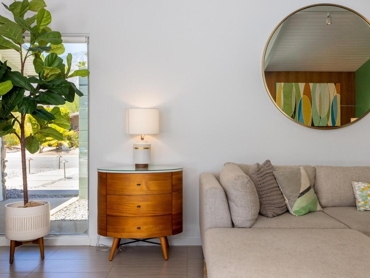Shaken Not Stirred In Sunrise Park By Acme House Company Villa Palm Springs