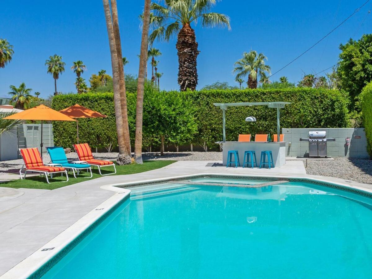 Villa Shaken Not Stirred In Sunrise Park By Acme House Company Palm Springs