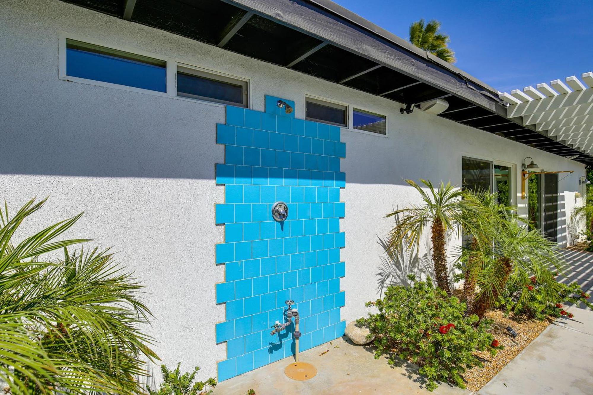 Mtn Views And Outdoor Oasis Getaway Palm Springs