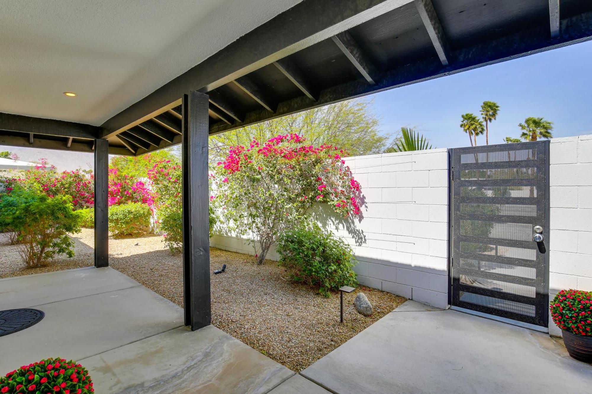 Mtn Views And Outdoor Oasis Getaway Holiday home