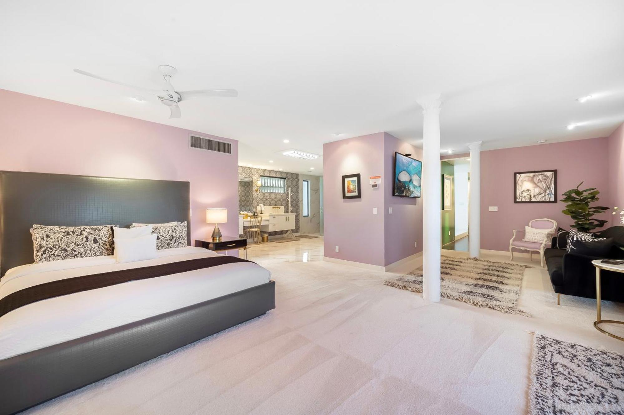 Holiday home K0014 - Luxury Deepwell Stunner