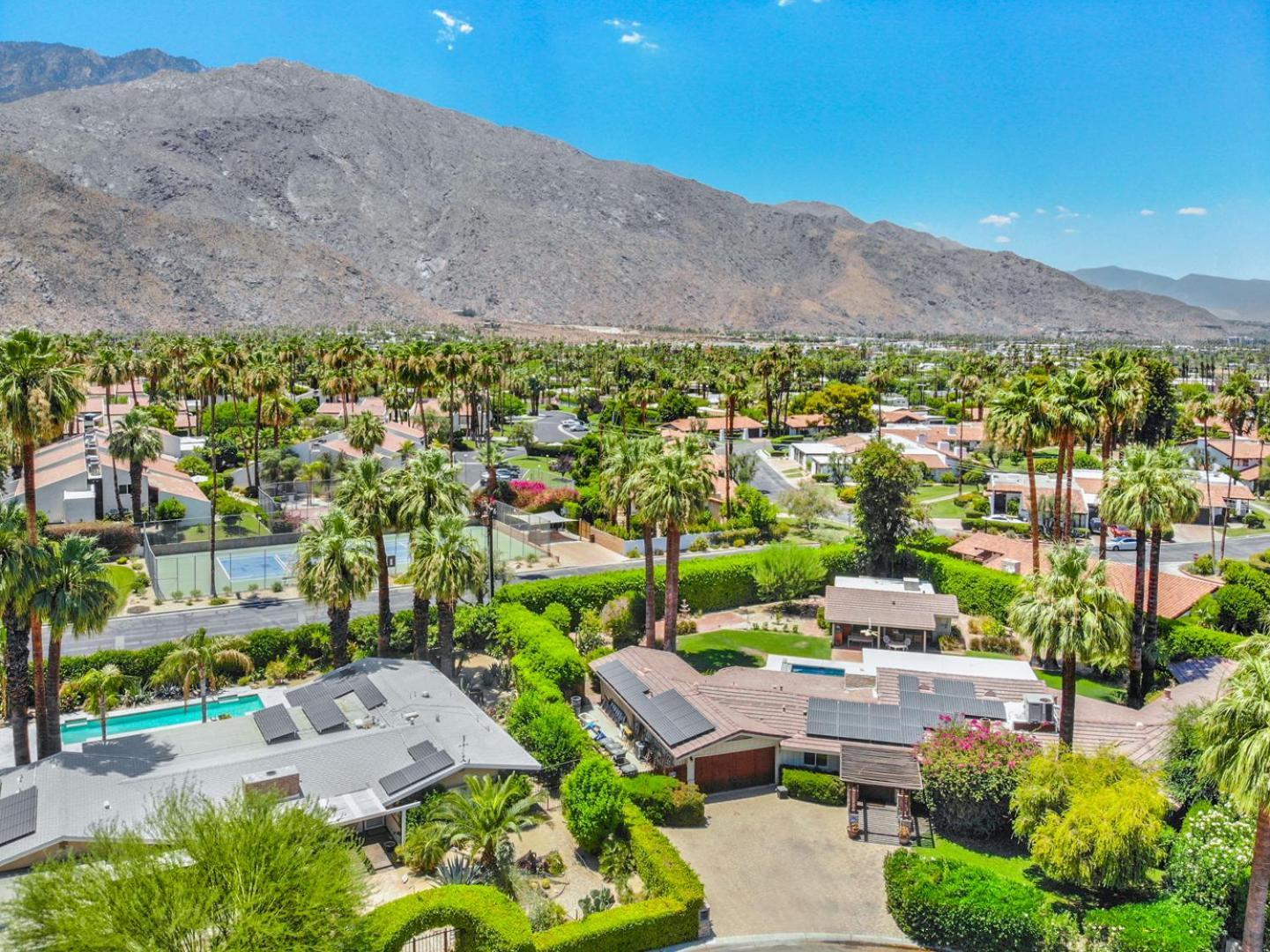 K0014 - Luxury Deepwell Stunner * Palm Springs
