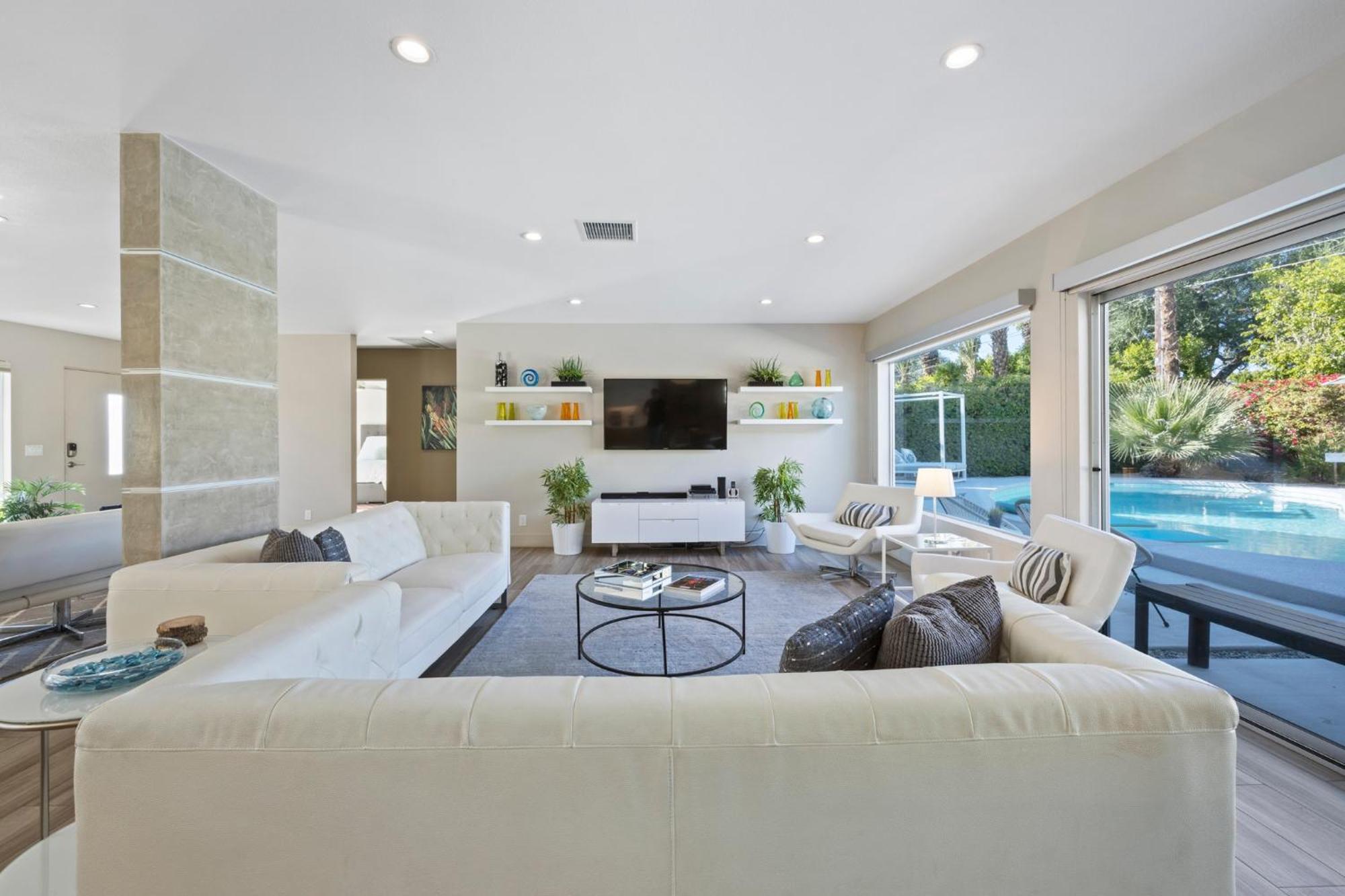 K0013 - Bon Vivant Palms Holiday home *