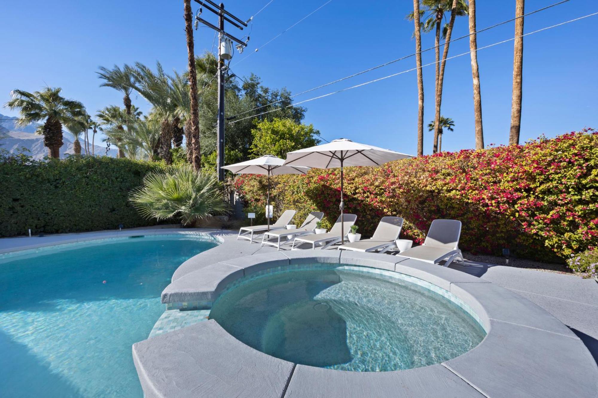 K0013 - Bon Vivant Palms Holiday home *