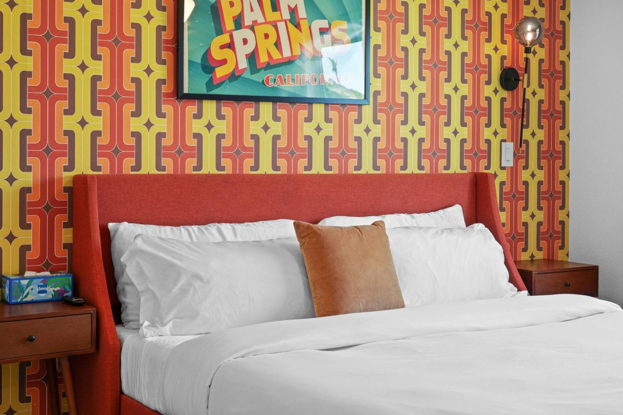 New Retro Escape 70's Vibes Wellness Game Holiday home *