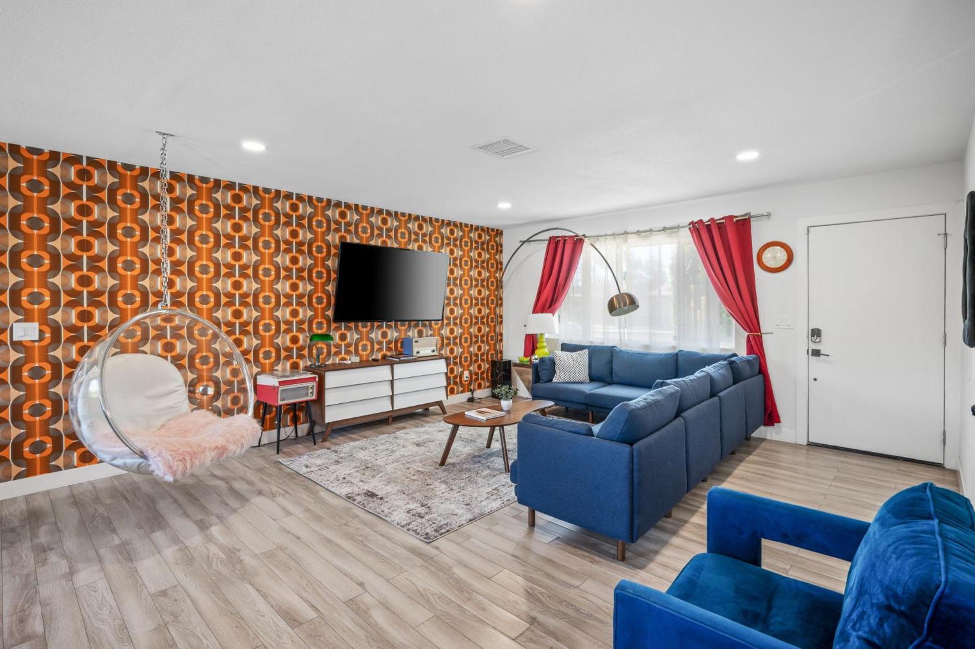 Holiday home New Retro Escape 70's Vibes Wellness Game