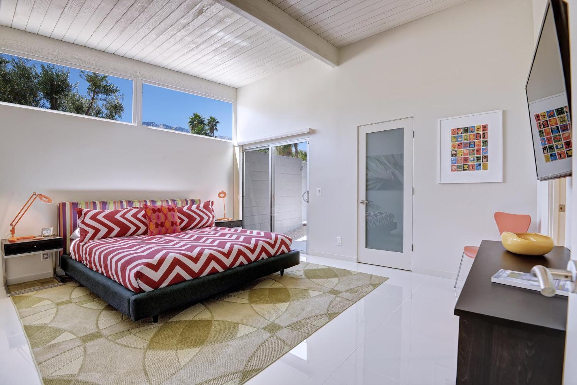 K0030 - Luxe Lounge Holiday home *
