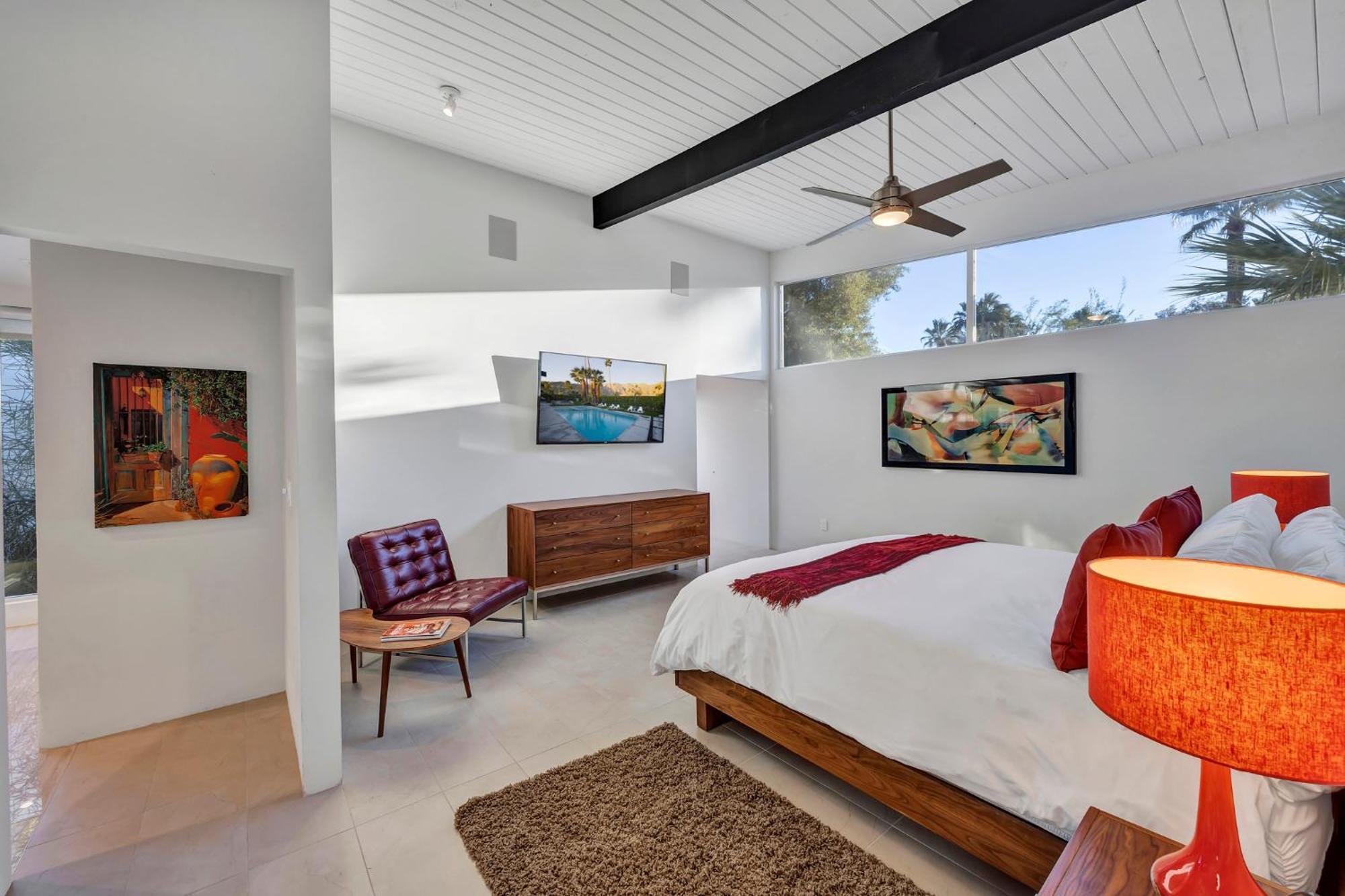 4br Midcentury Alexander In Vista Palmas *