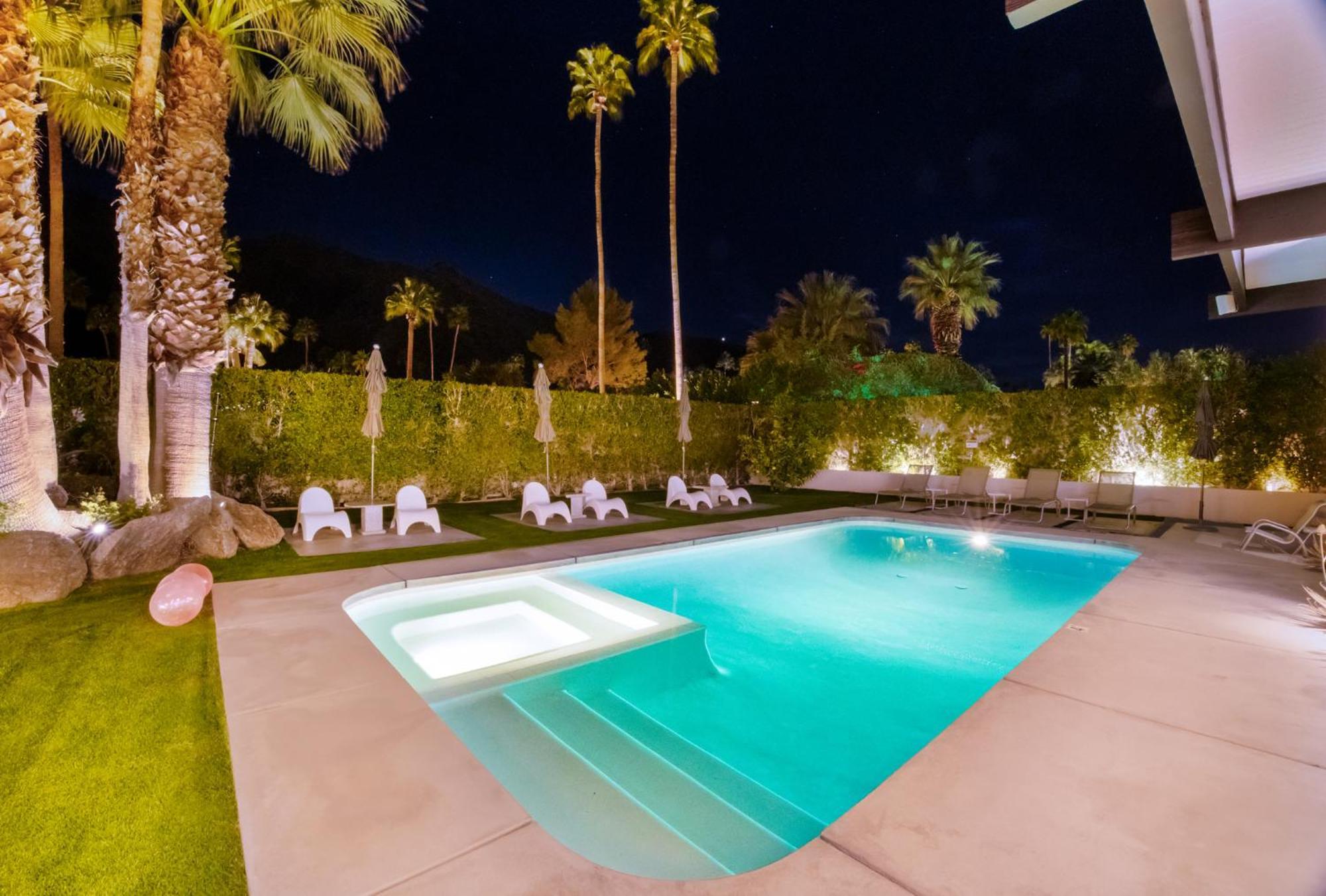 Holiday home 4br Midcentury Alexander In Vista Palmas