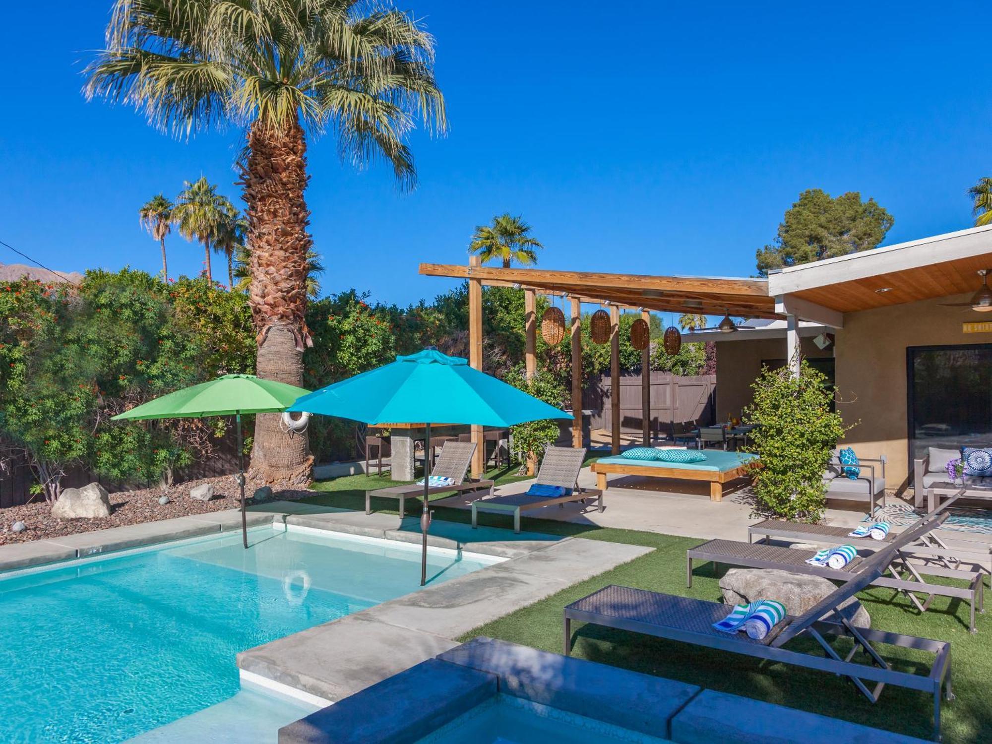 Villa Atomic Ranch Heaven By Acme House Company