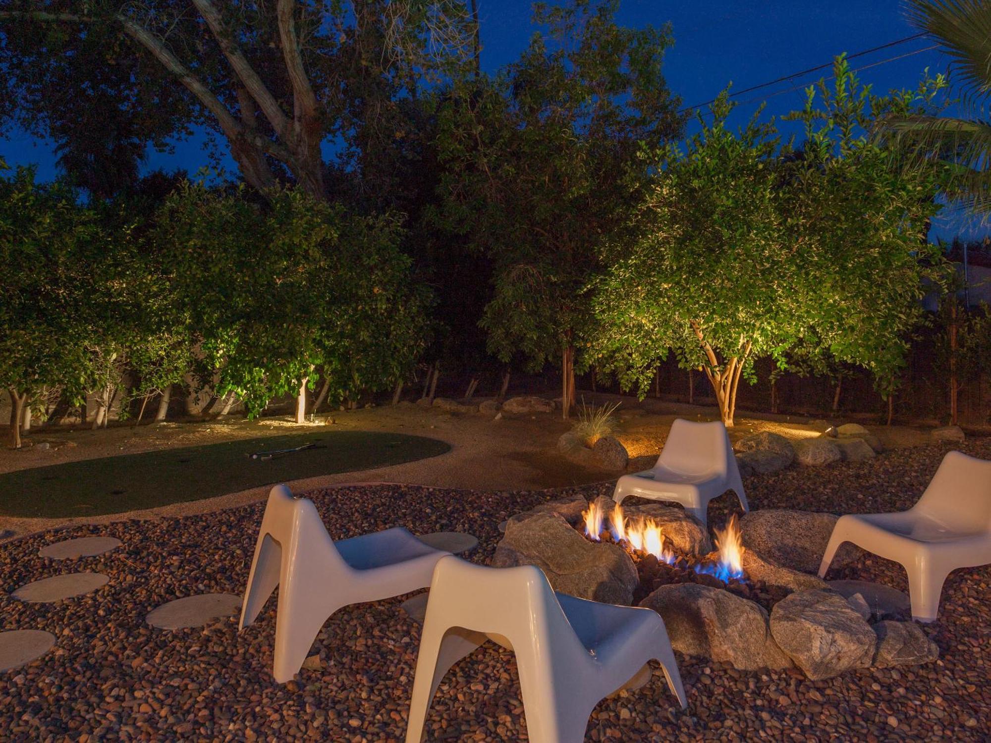 Villa Atomic Ranch Heaven By Acme House Company *
