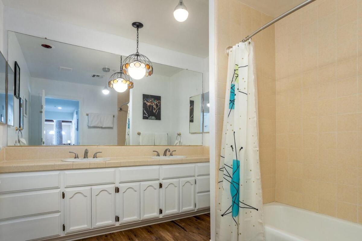 Paradise Splash At Little Tuscany By Acme House Company Villa