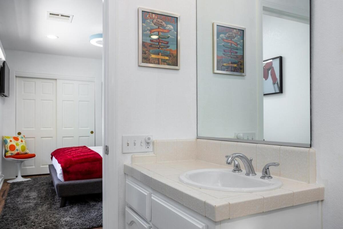 Paradise Splash At Little Tuscany By Acme House Company