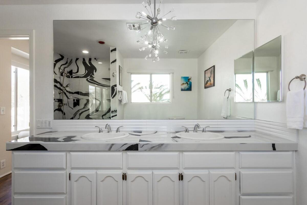 Villa Paradise Splash At Little Tuscany By Acme House Company