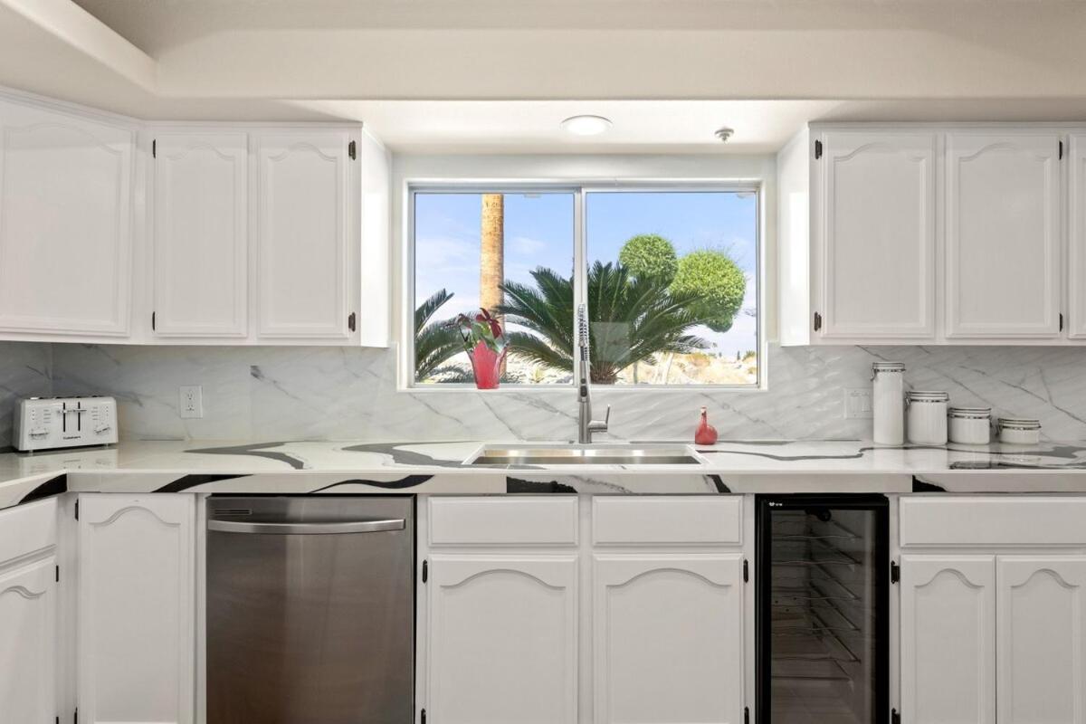 Villa Paradise Splash At Little Tuscany By Acme House Company *